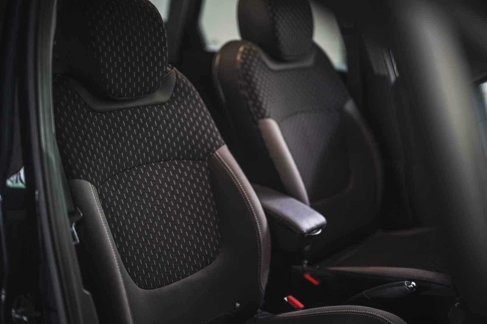 Vehicle gallery image 13