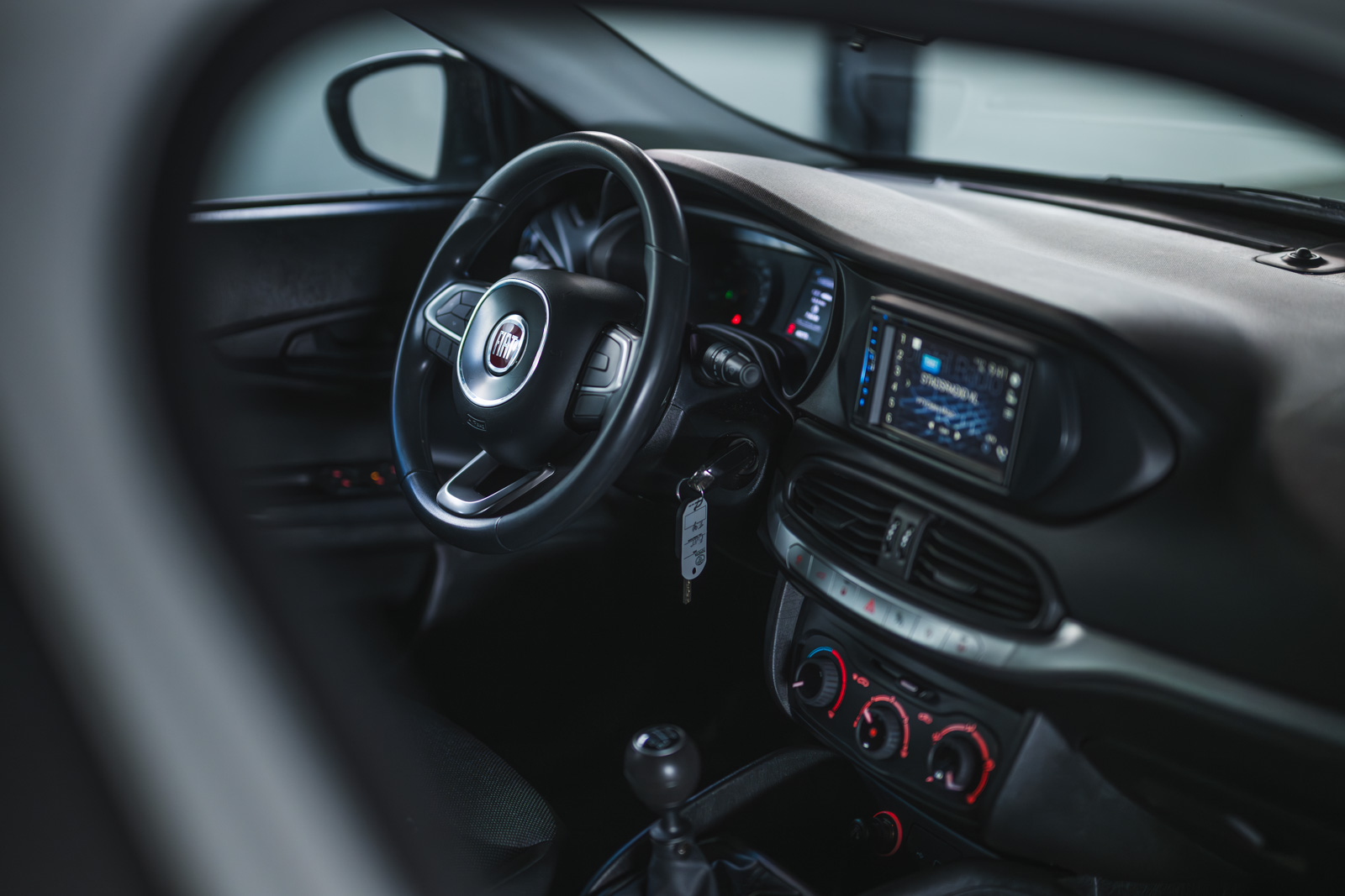 Vehicle gallery image 18
