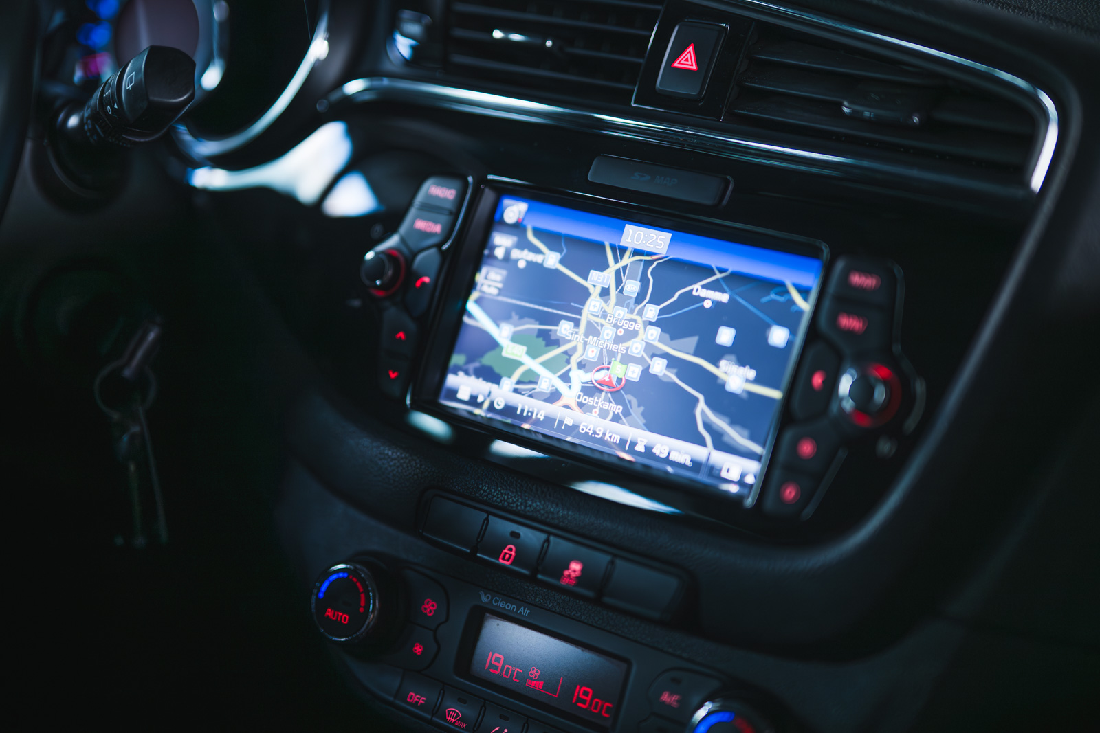 Vehicle gallery image 24