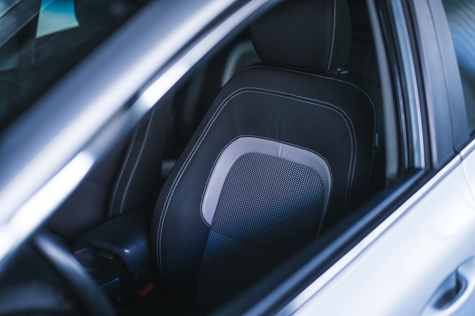Vehicle gallery image 17