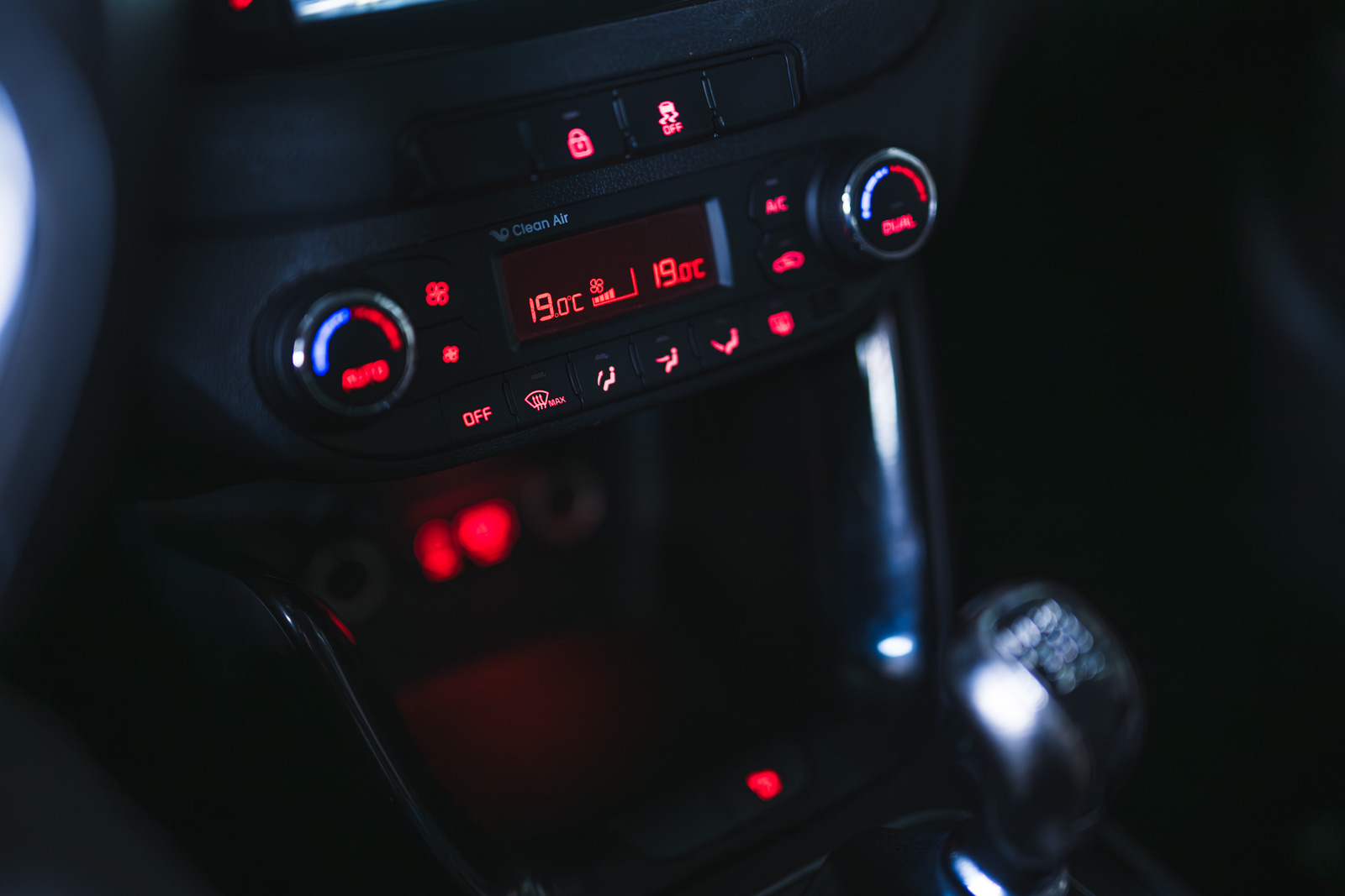 Vehicle gallery image 25