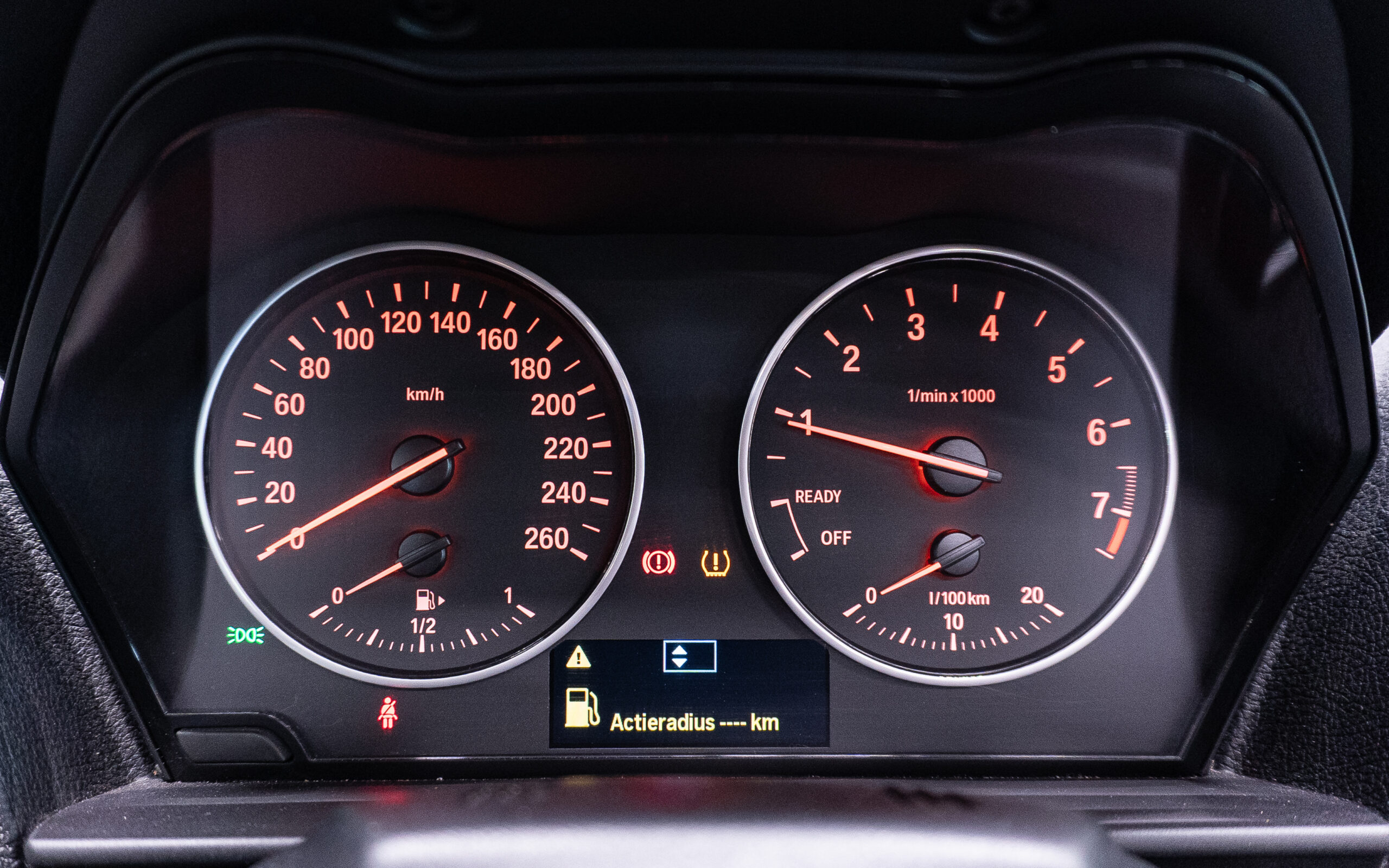 Vehicle gallery image 13