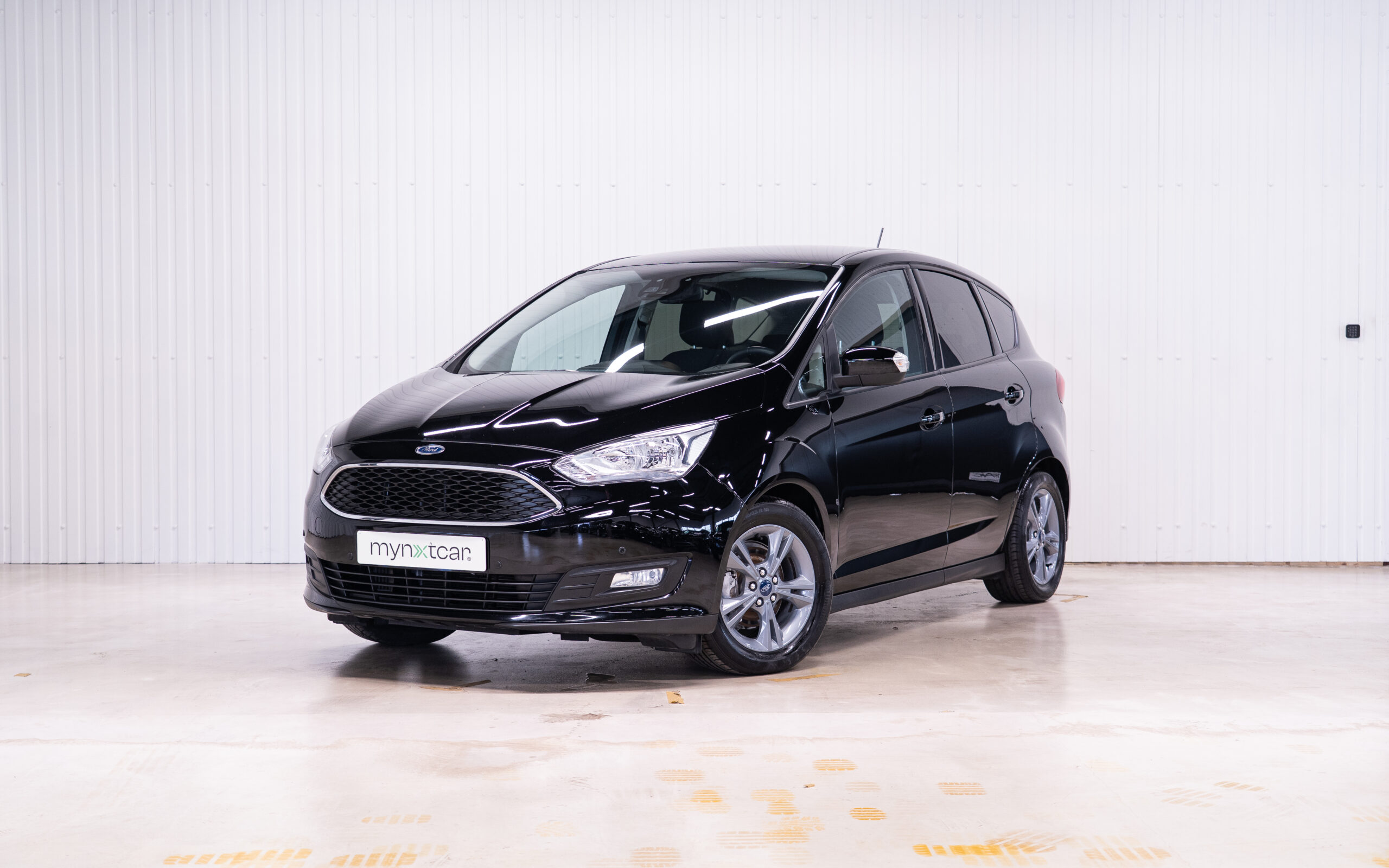 Vehicle gallery image 1