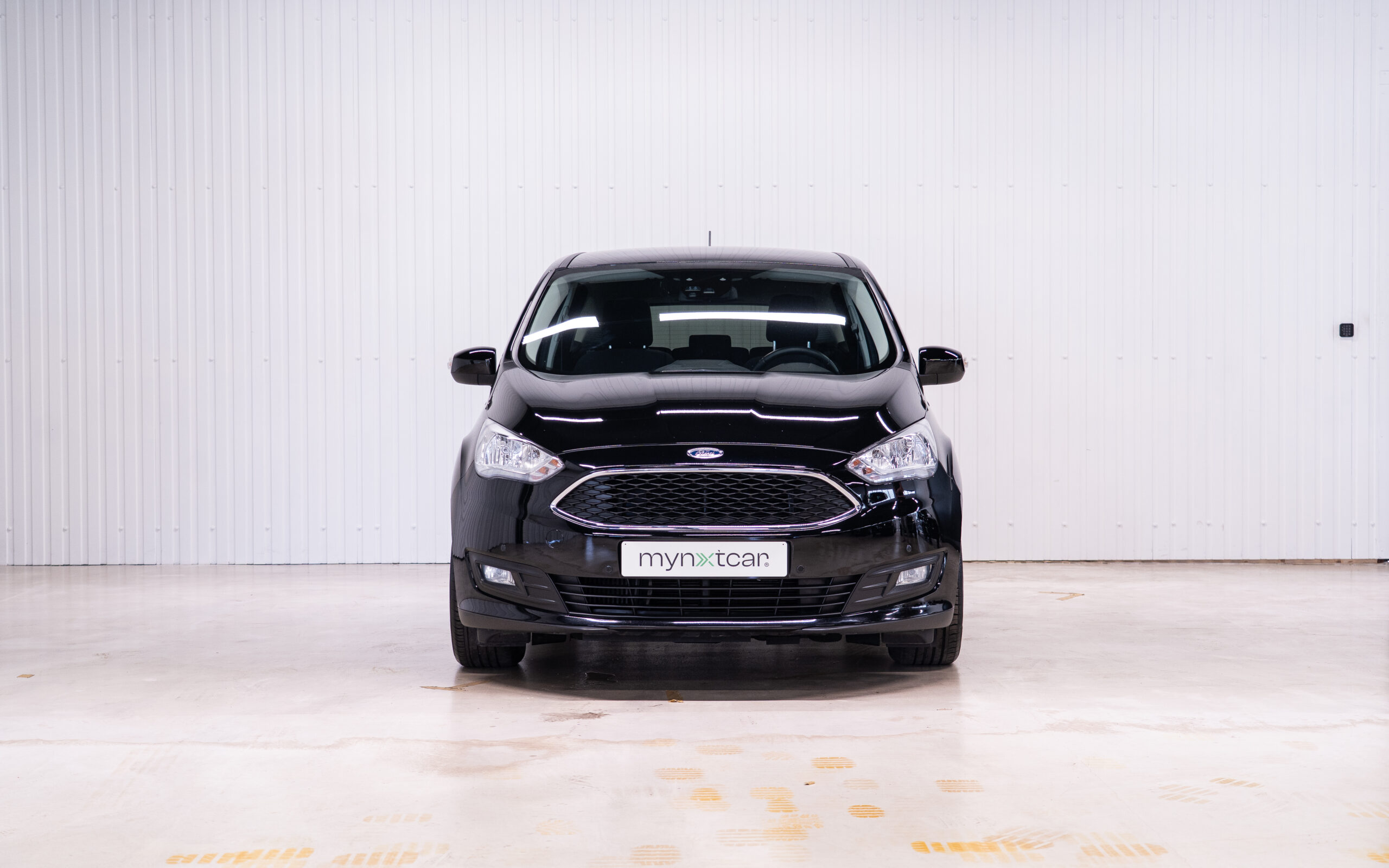 Vehicle gallery image 4