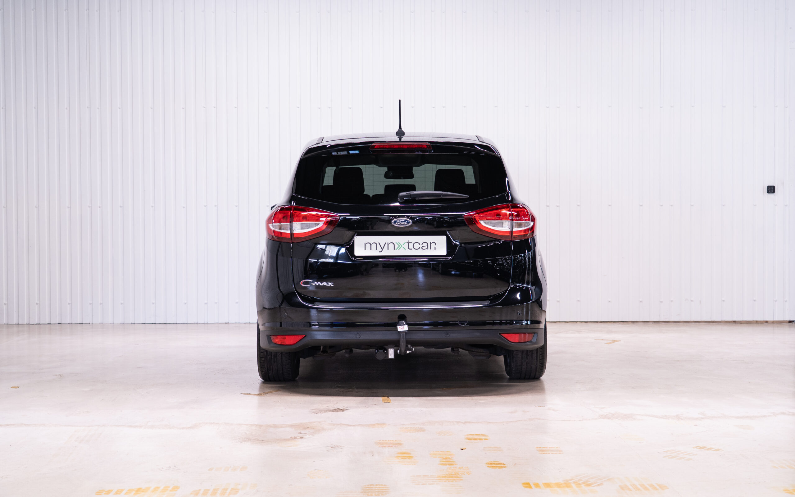 Vehicle gallery image 5