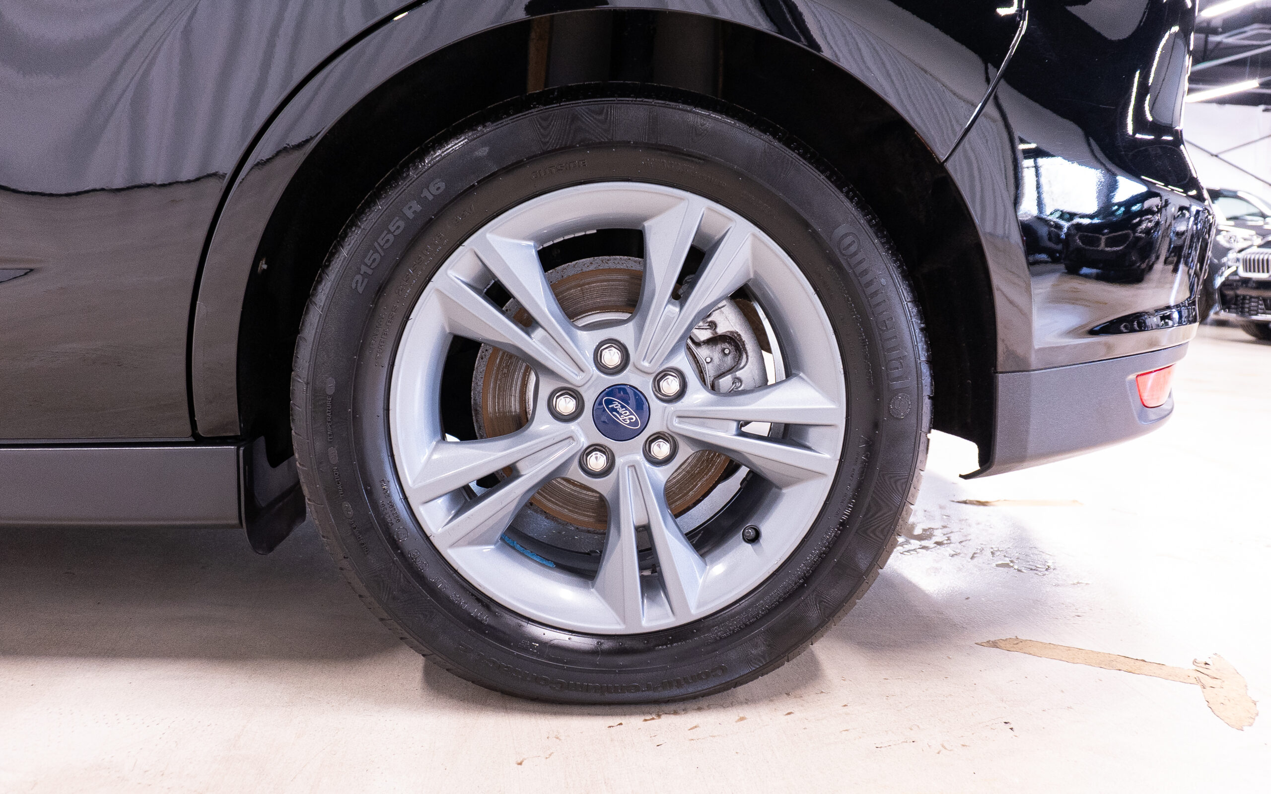 Vehicle gallery image 7