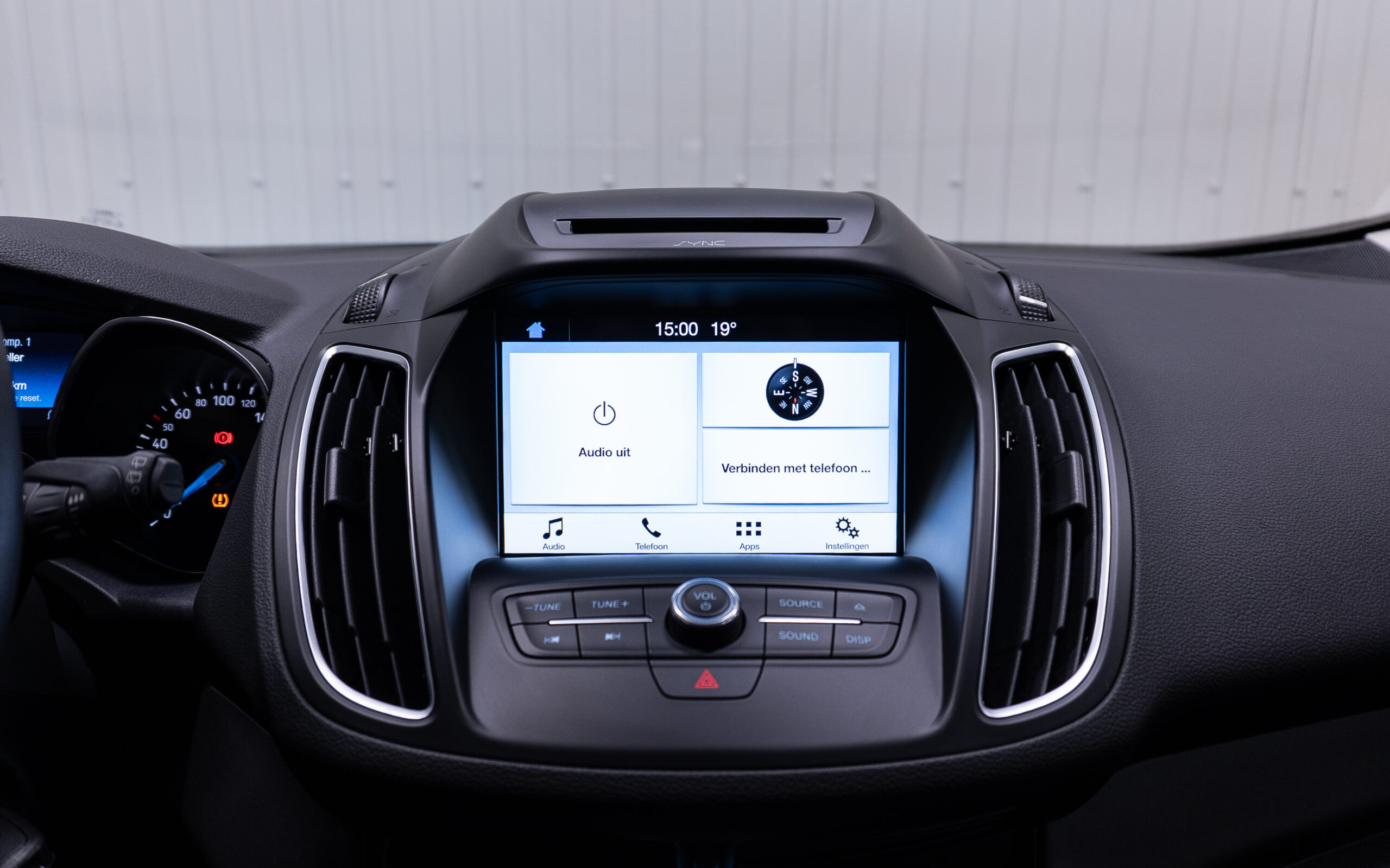 Vehicle gallery image 14