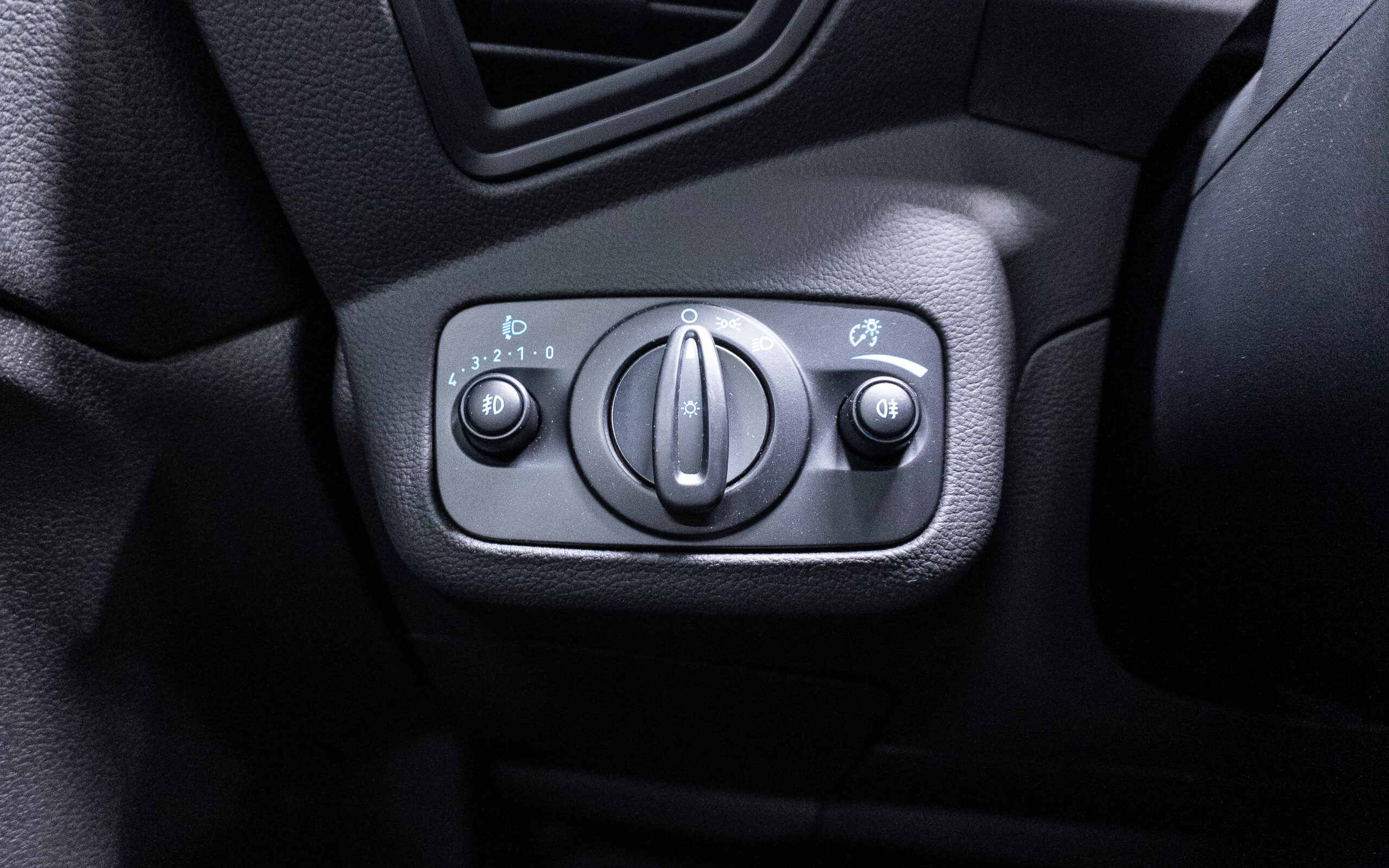 Vehicle gallery image 23