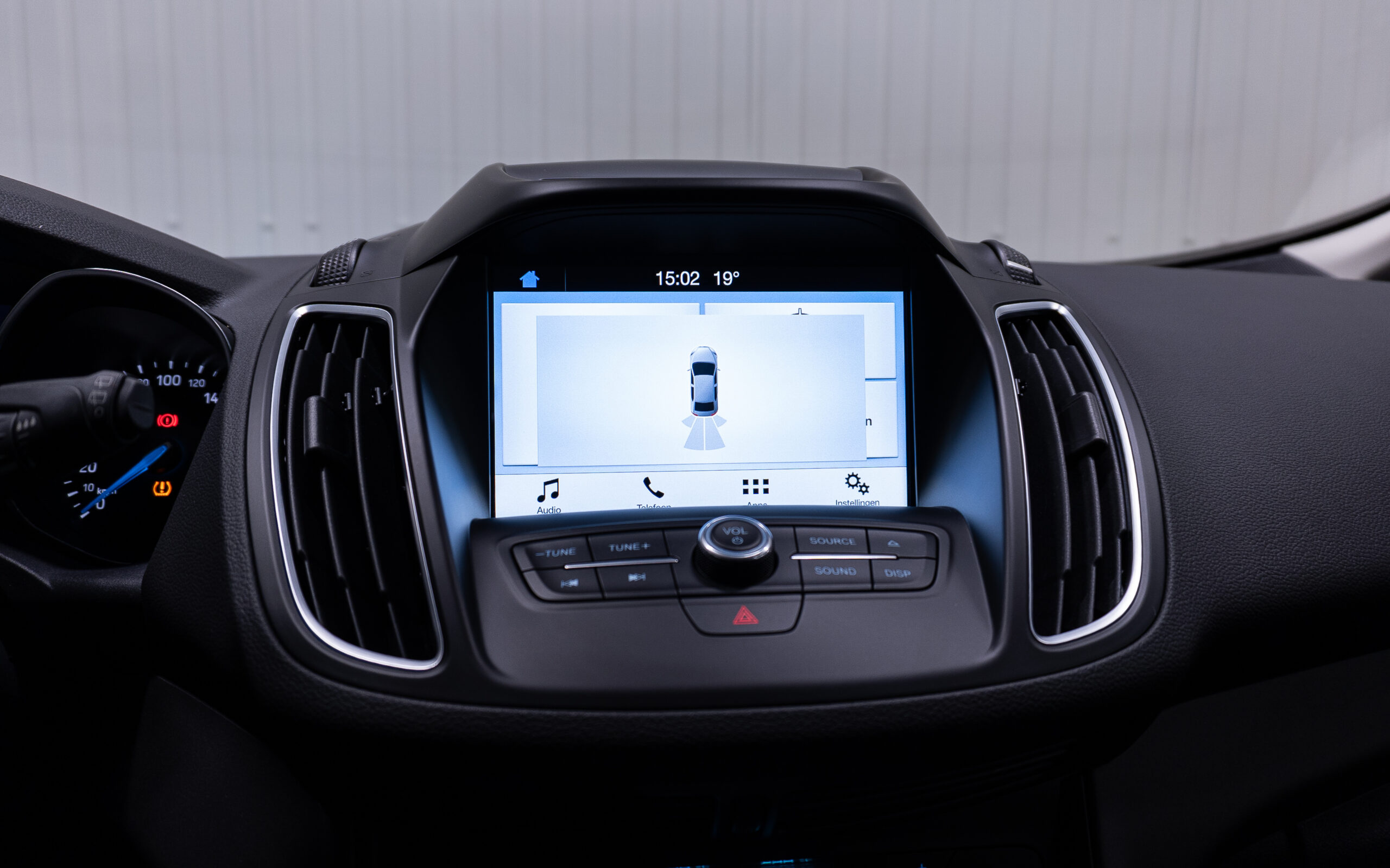 Vehicle gallery image 19