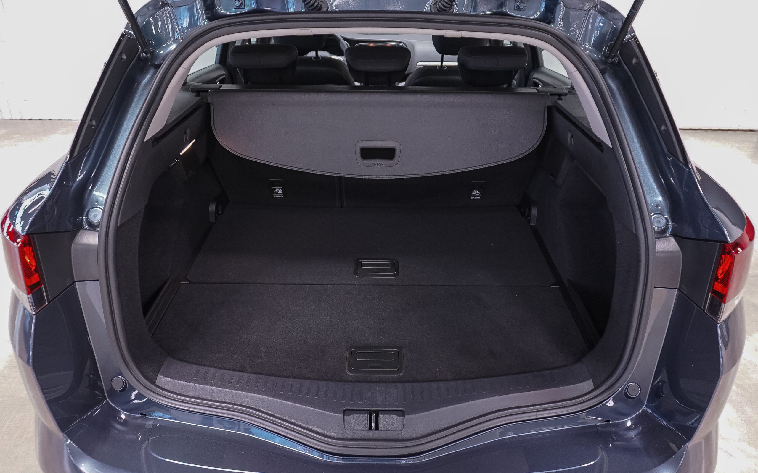Vehicle gallery image 10