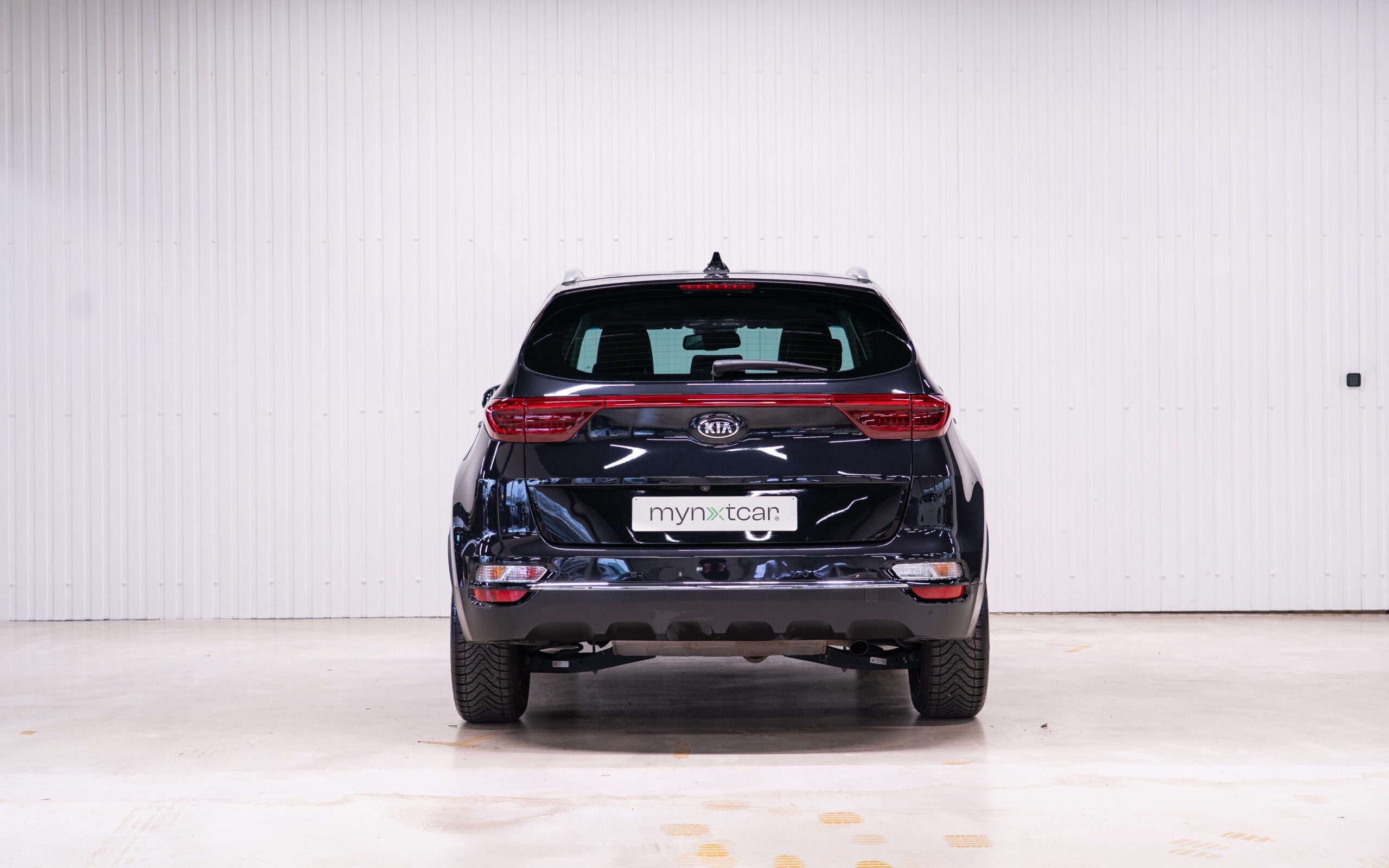 Vehicle gallery image 4
