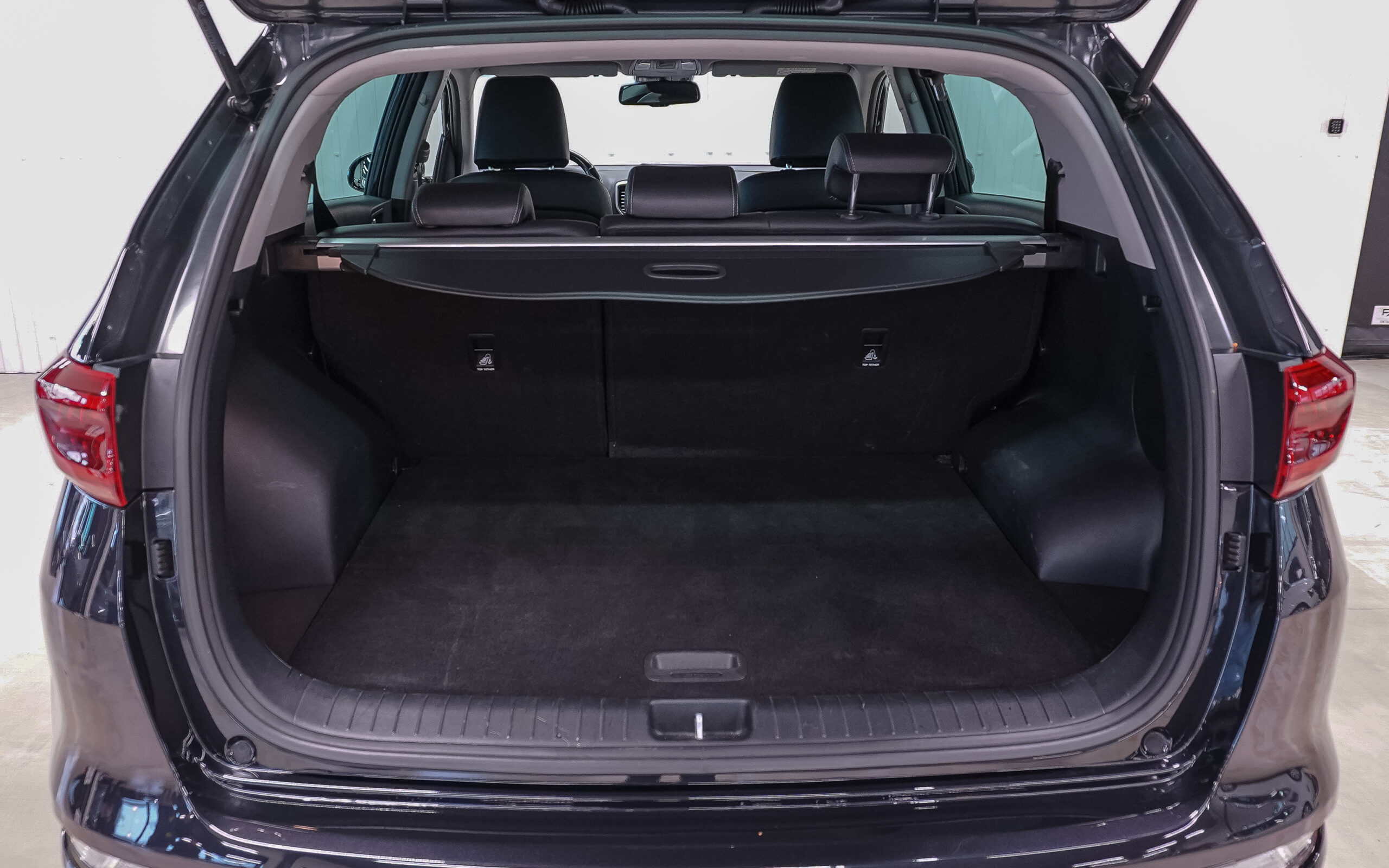 Vehicle gallery image 10