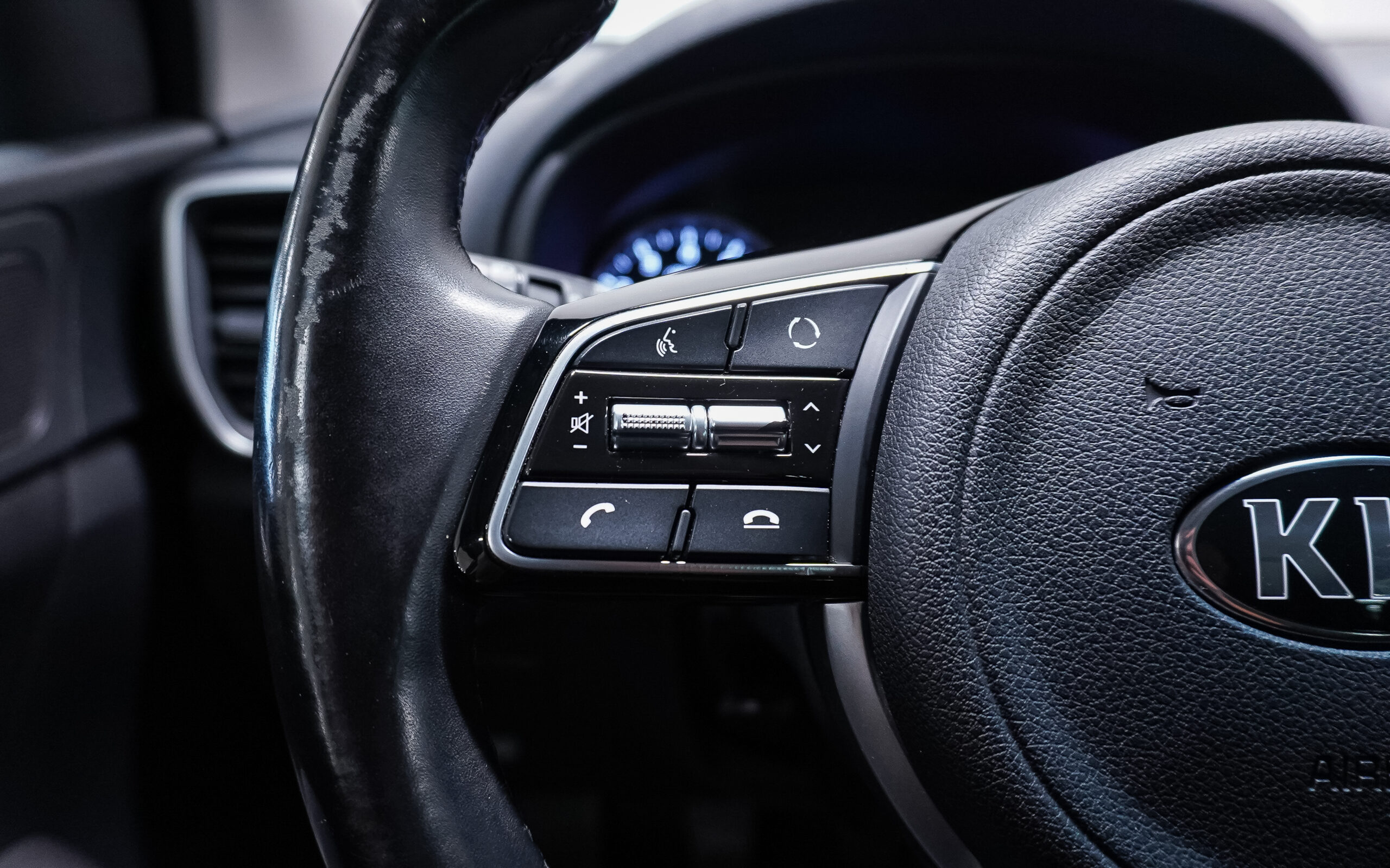 Vehicle gallery image 23
