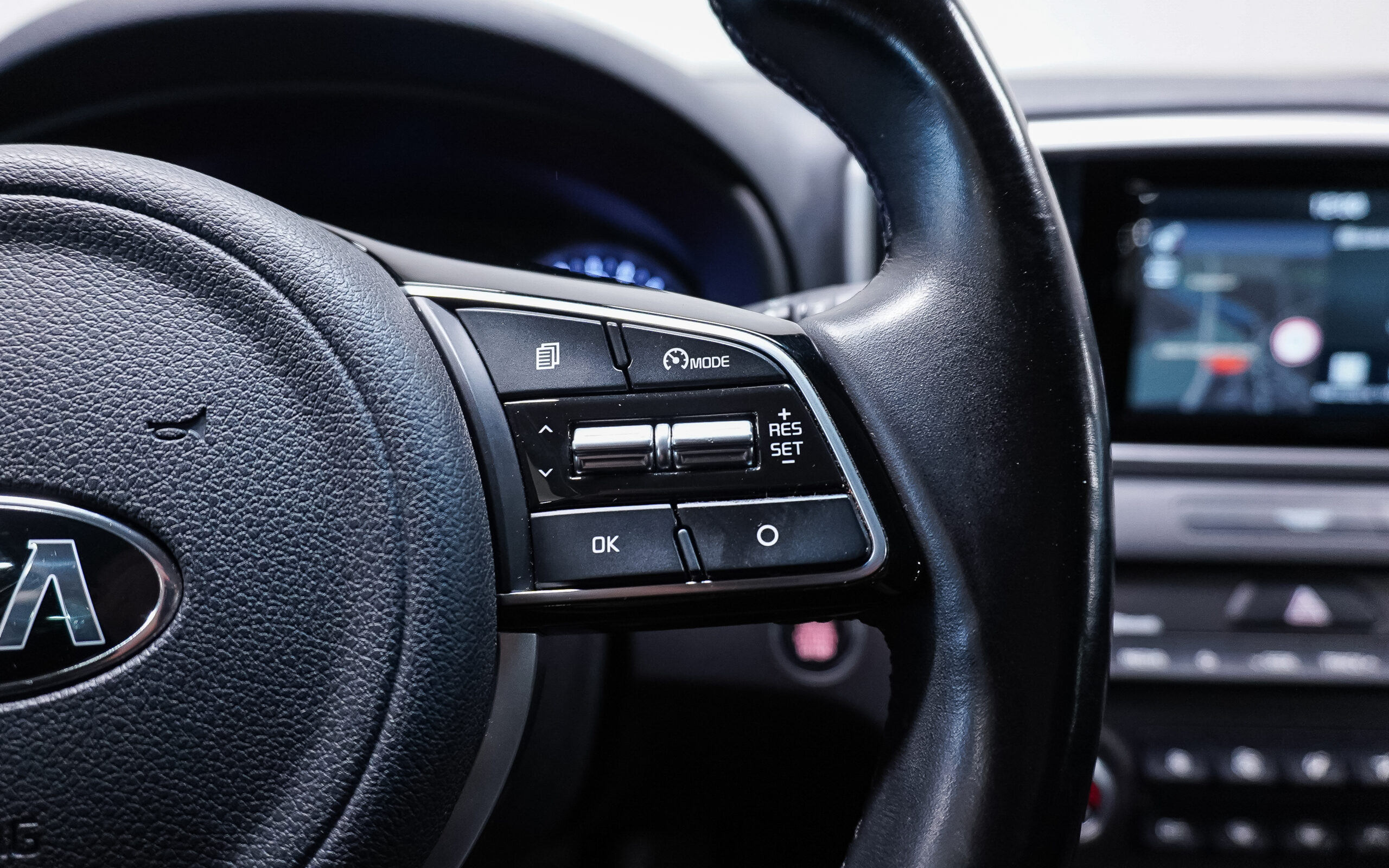 Vehicle gallery image 24