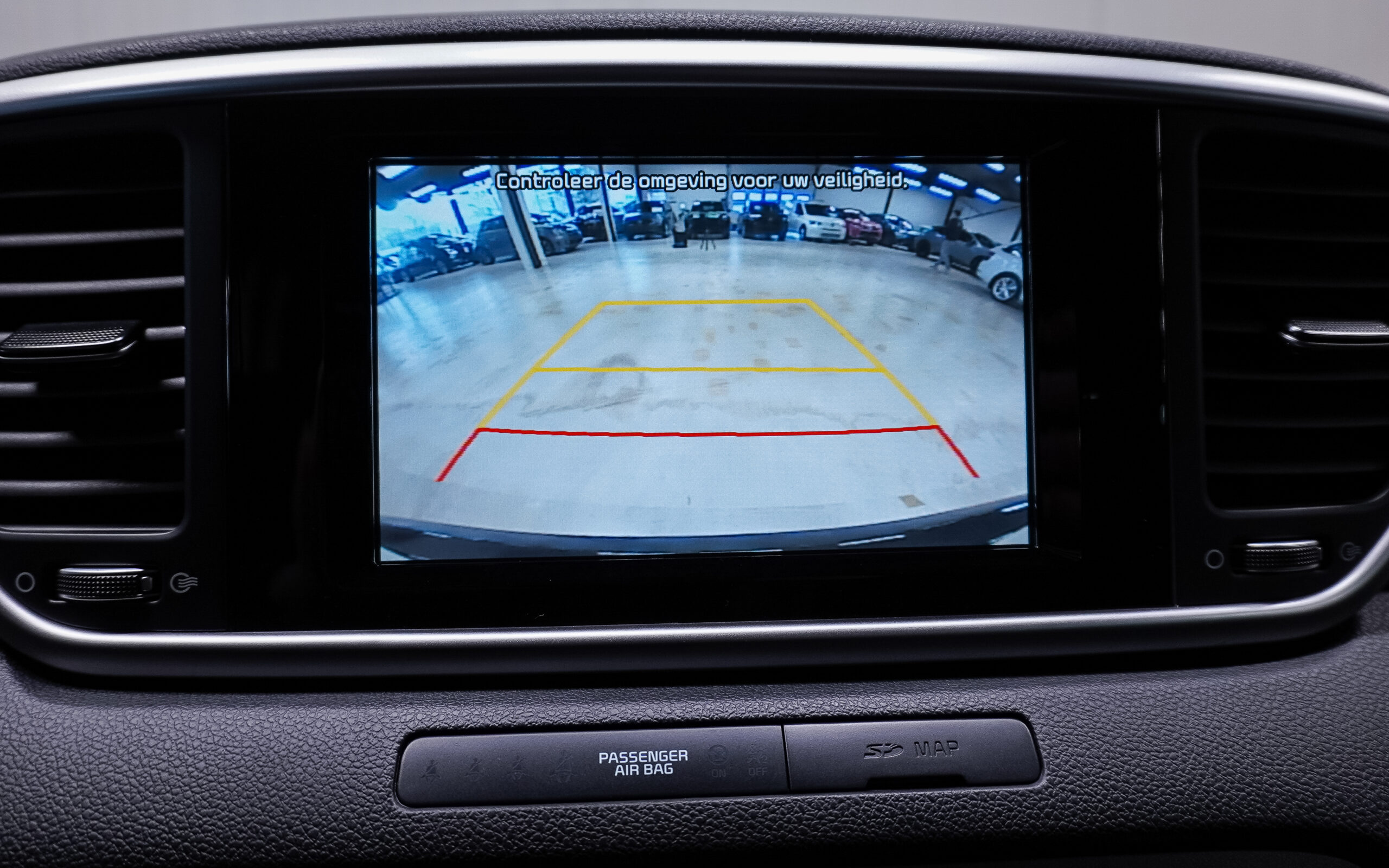 Vehicle gallery image 18