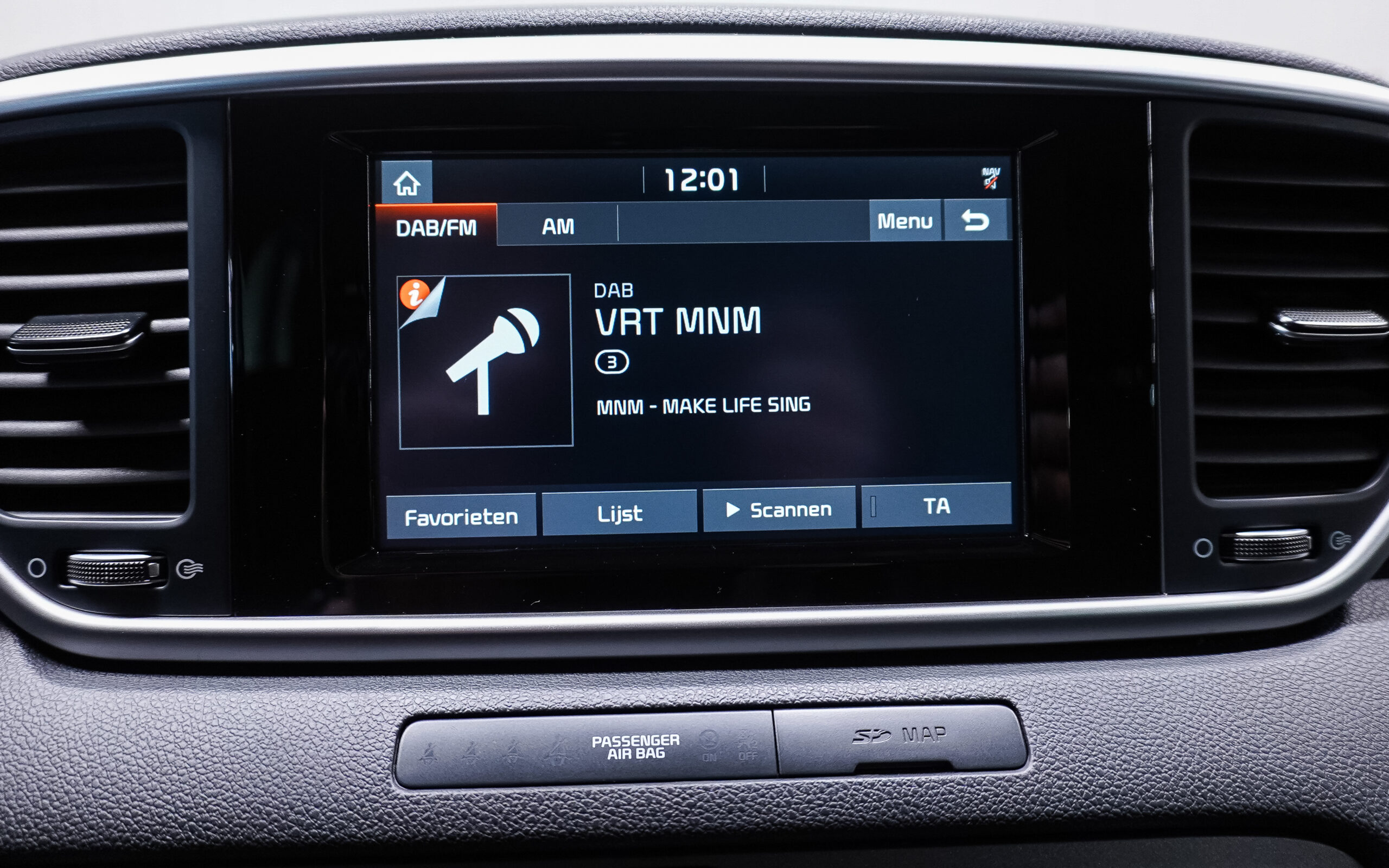 Vehicle gallery image 14