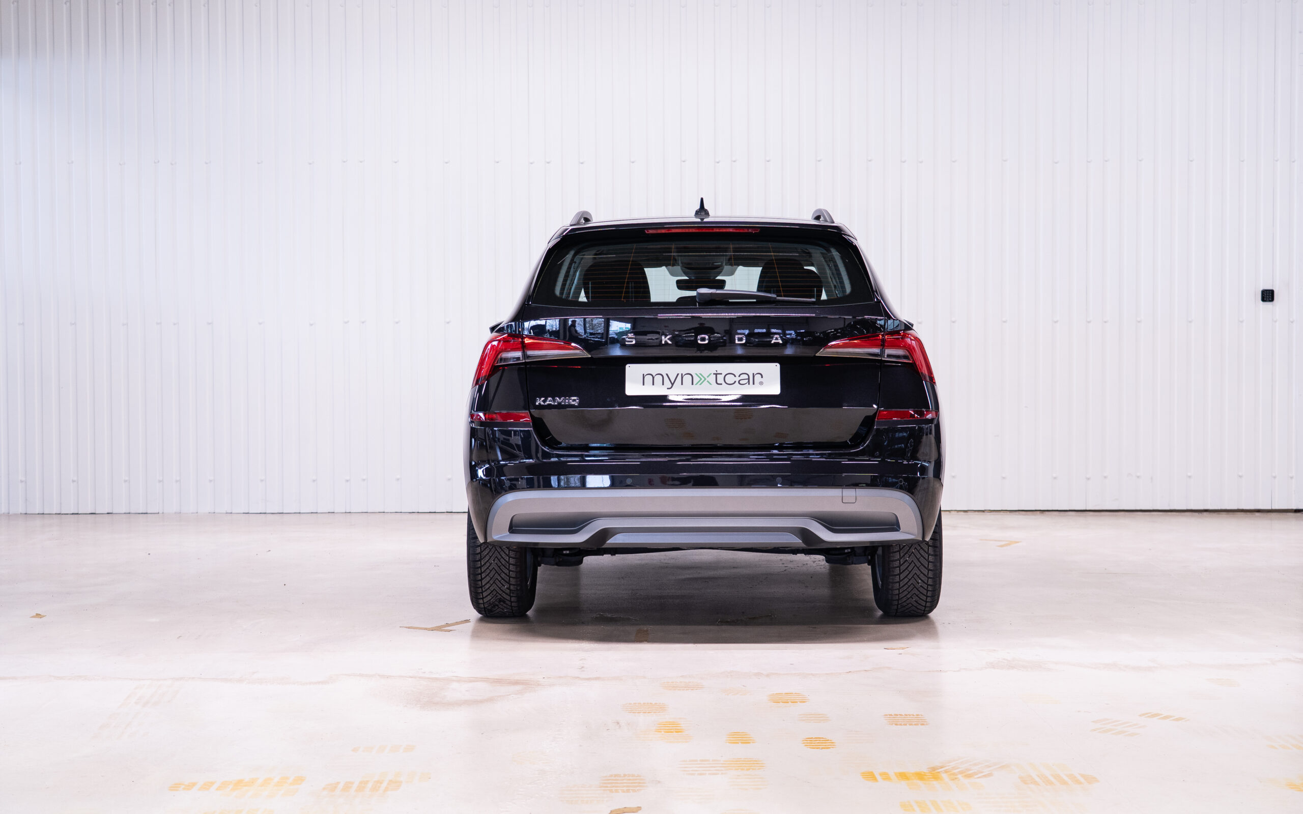 Vehicle gallery image 4