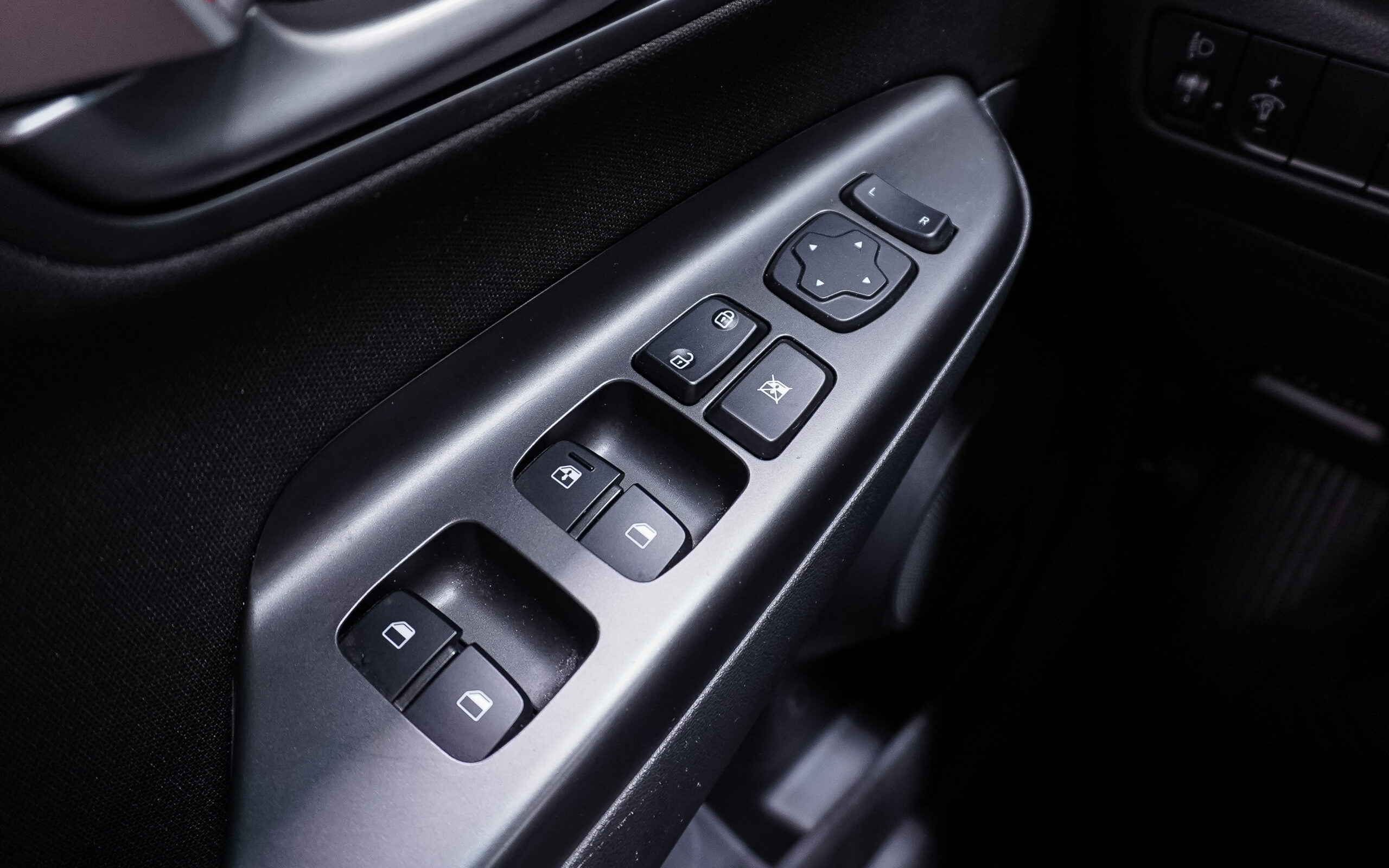 Vehicle gallery image 26