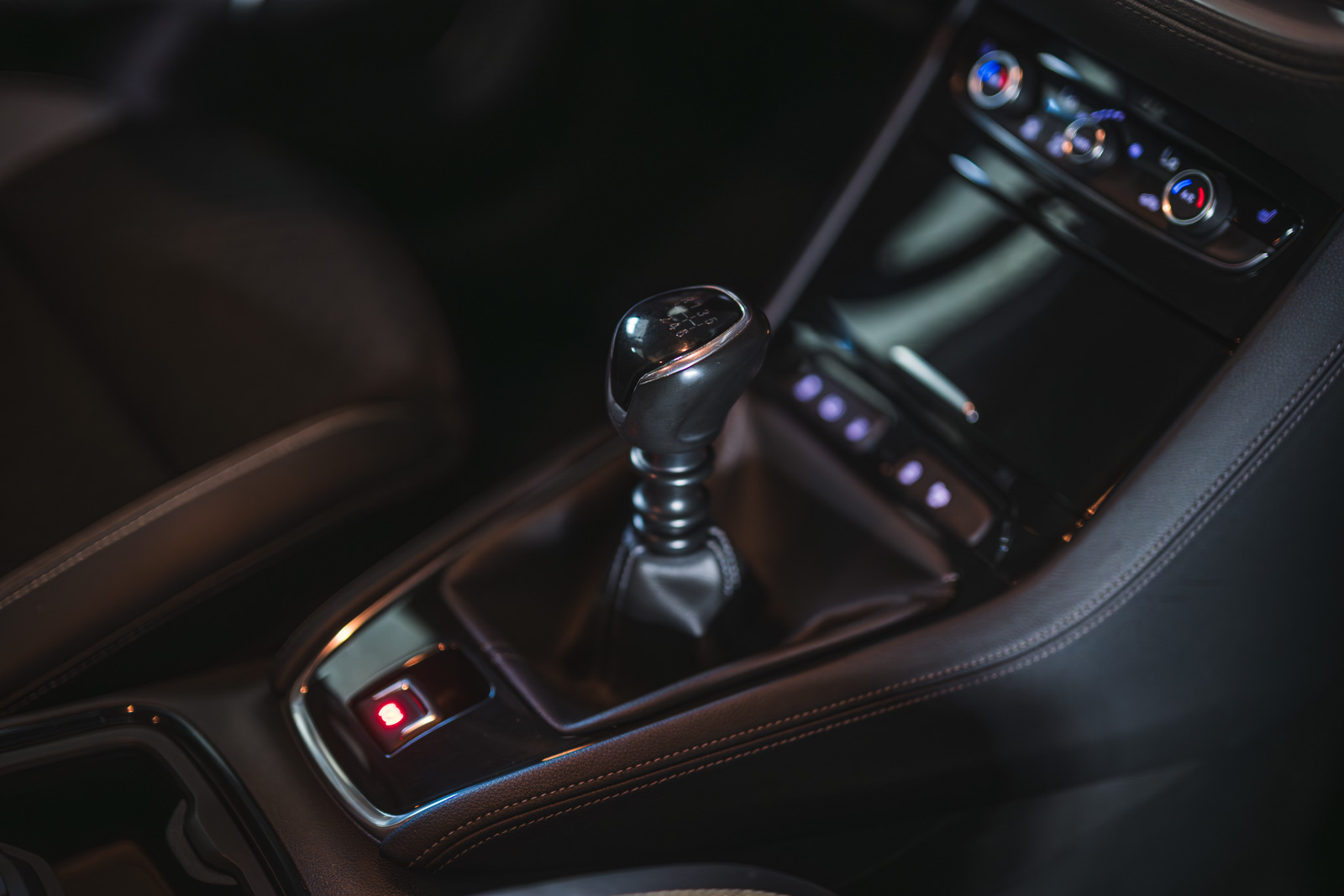 Vehicle gallery image 17