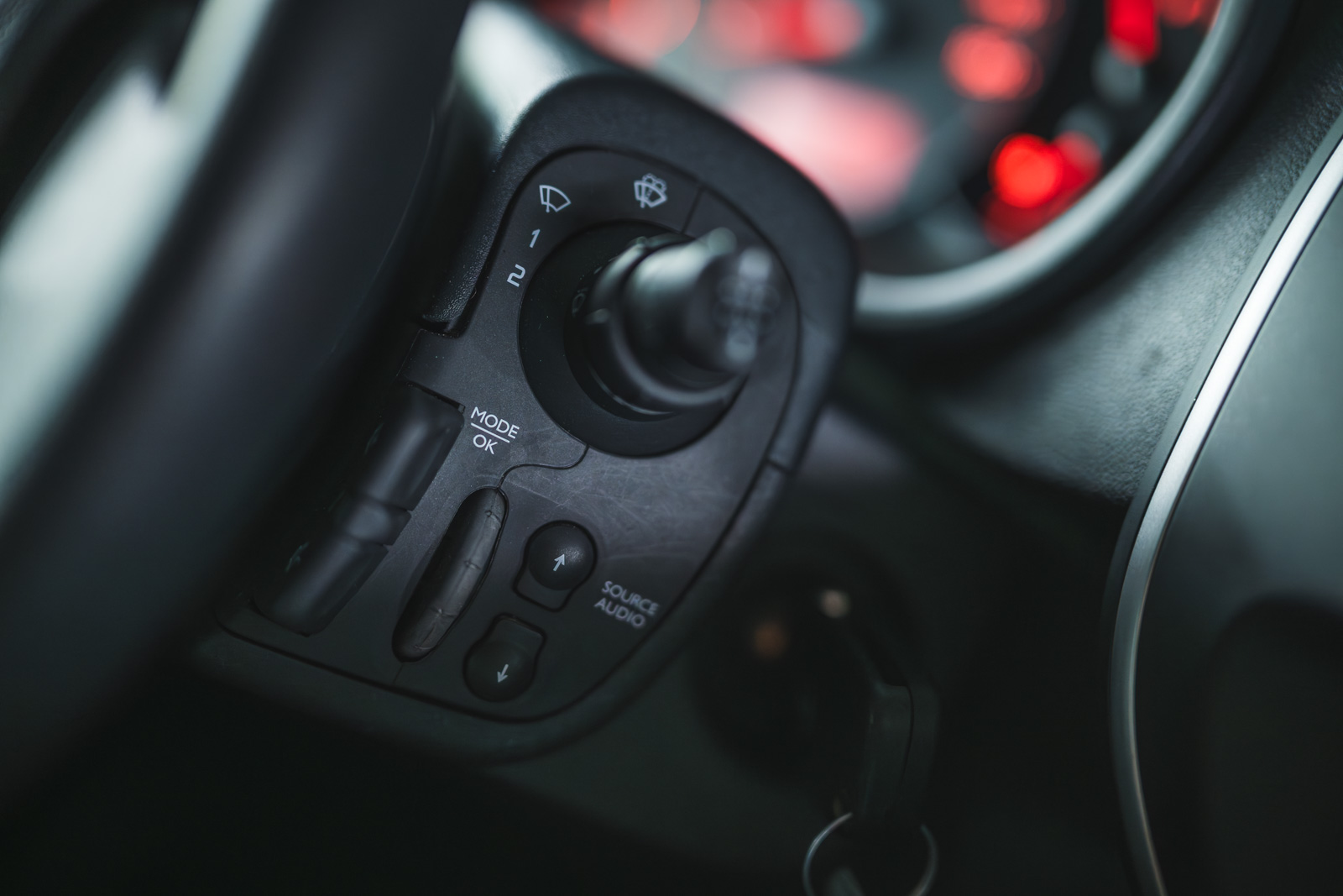 Vehicle gallery image 25