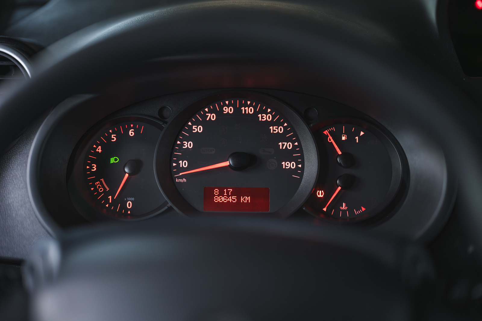 Vehicle gallery image 24