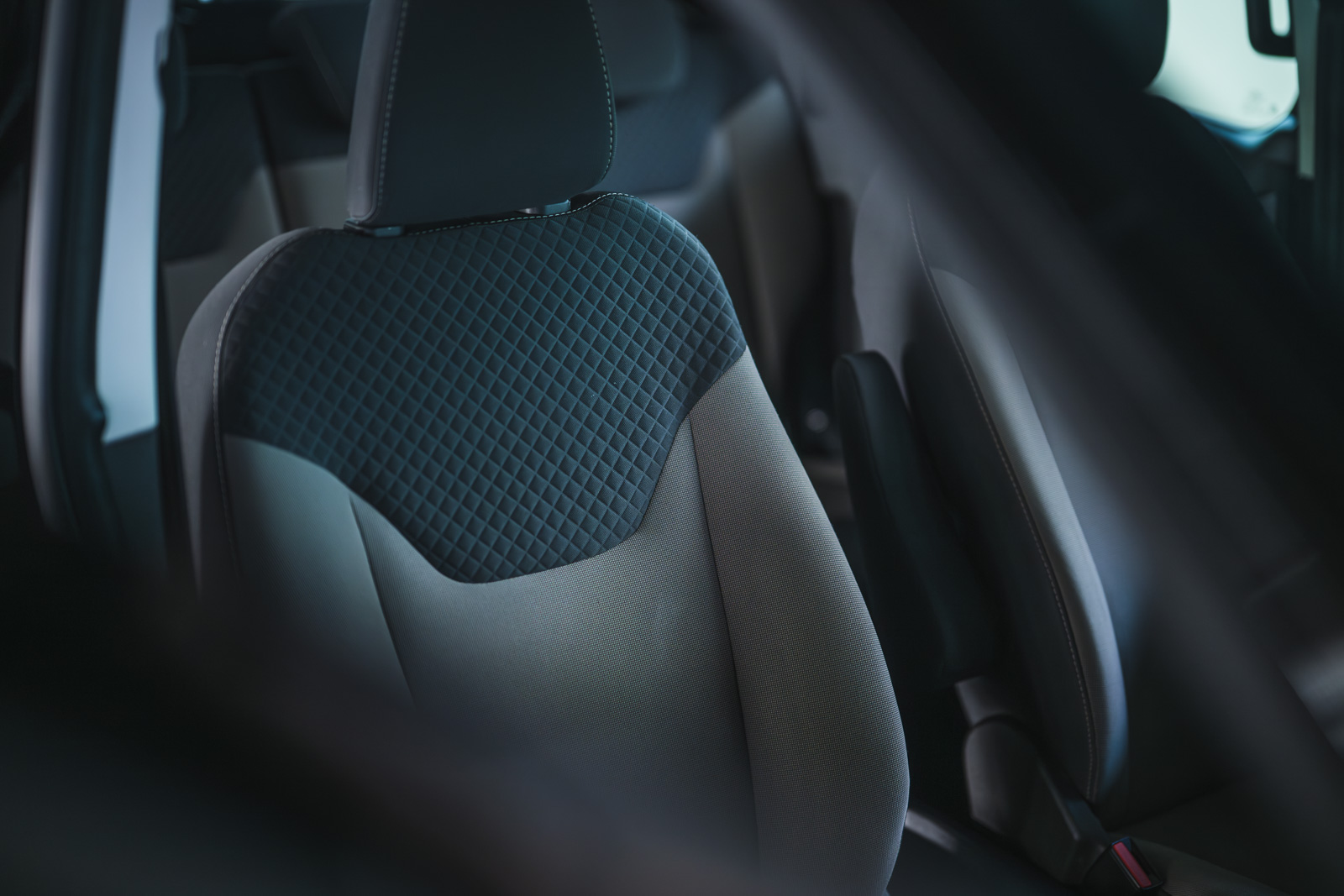 Vehicle gallery image 15