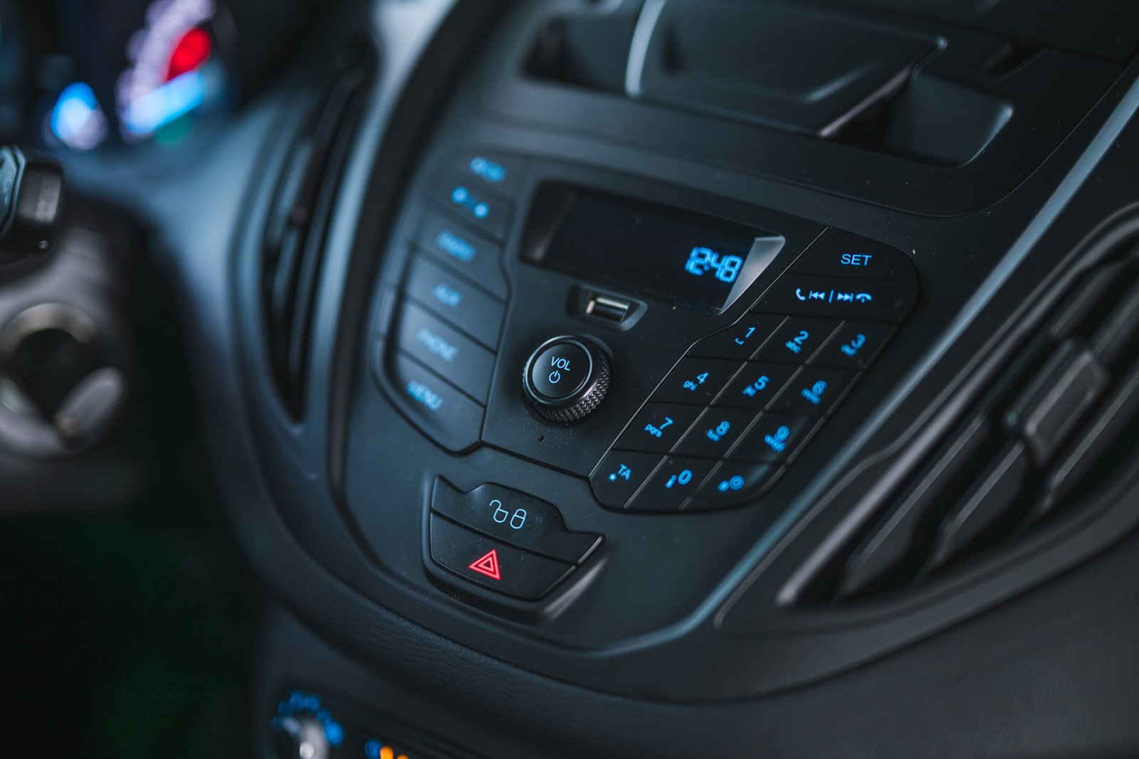 Vehicle gallery image 24