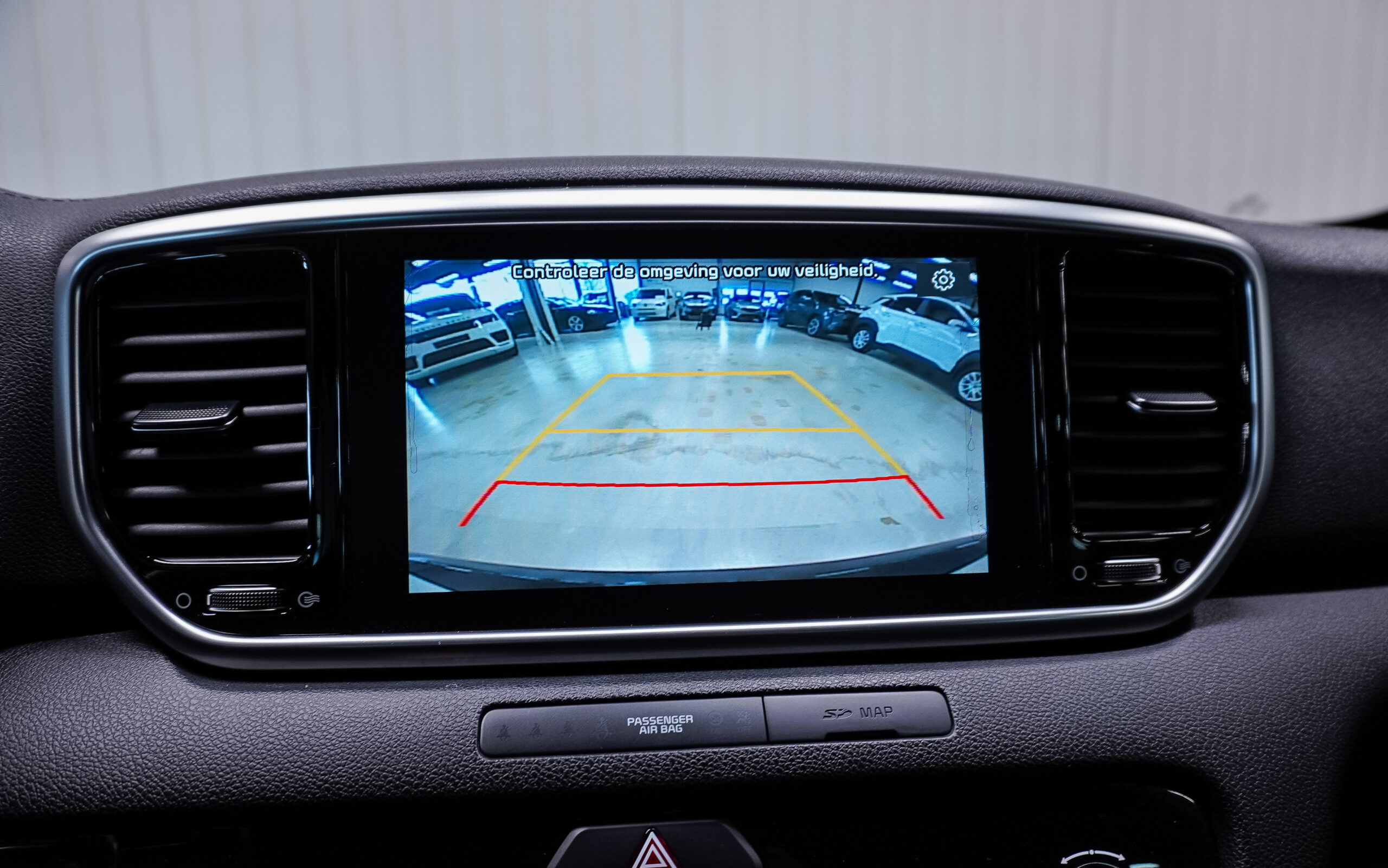 Vehicle gallery image 19