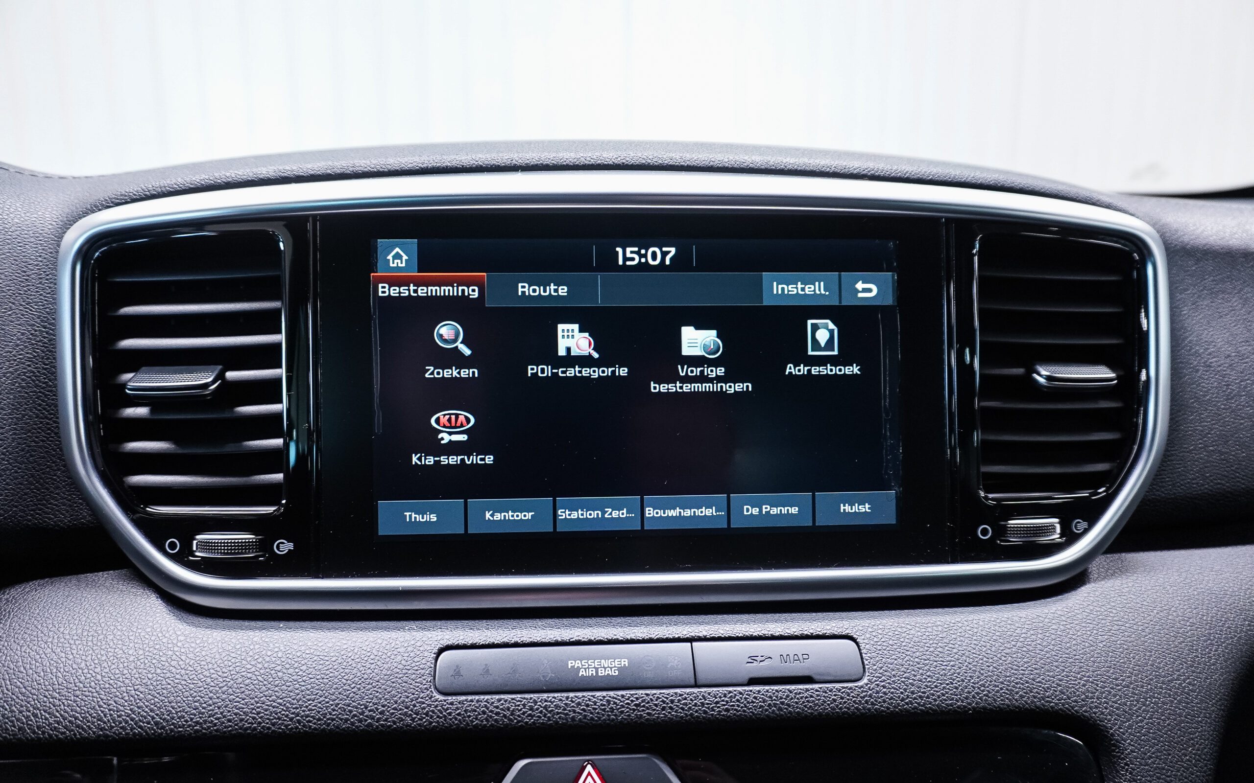 Vehicle gallery image 21