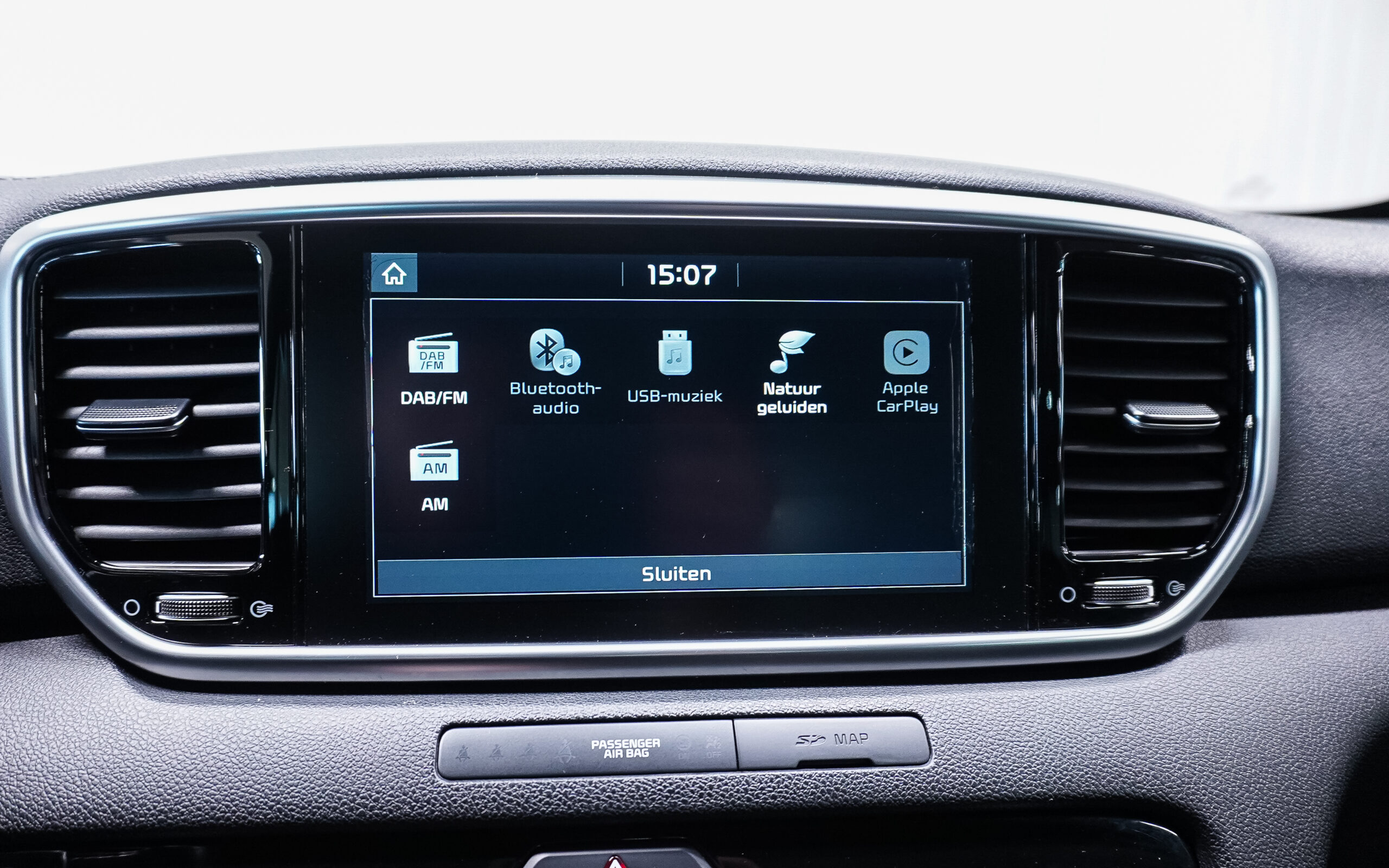 Vehicle gallery image 22