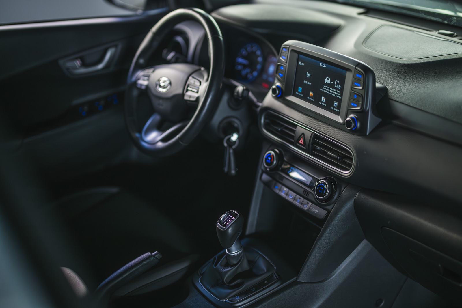Vehicle gallery image 13