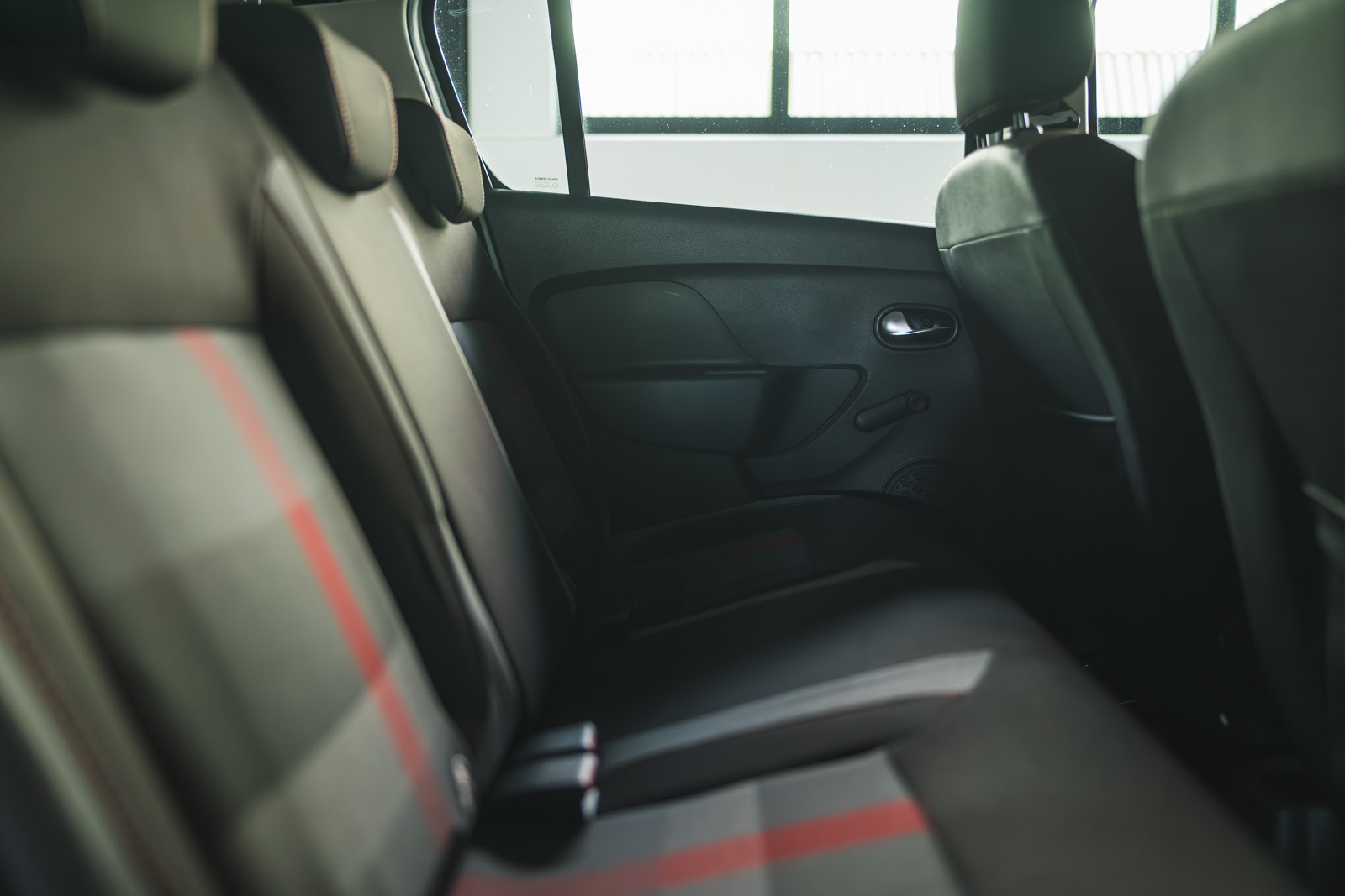 Vehicle gallery image 20