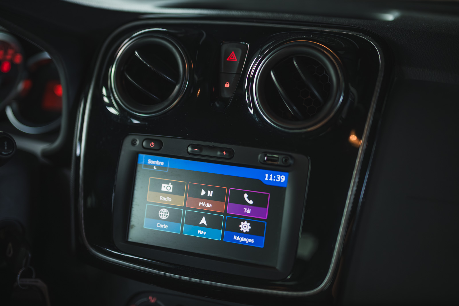 Vehicle gallery image 22