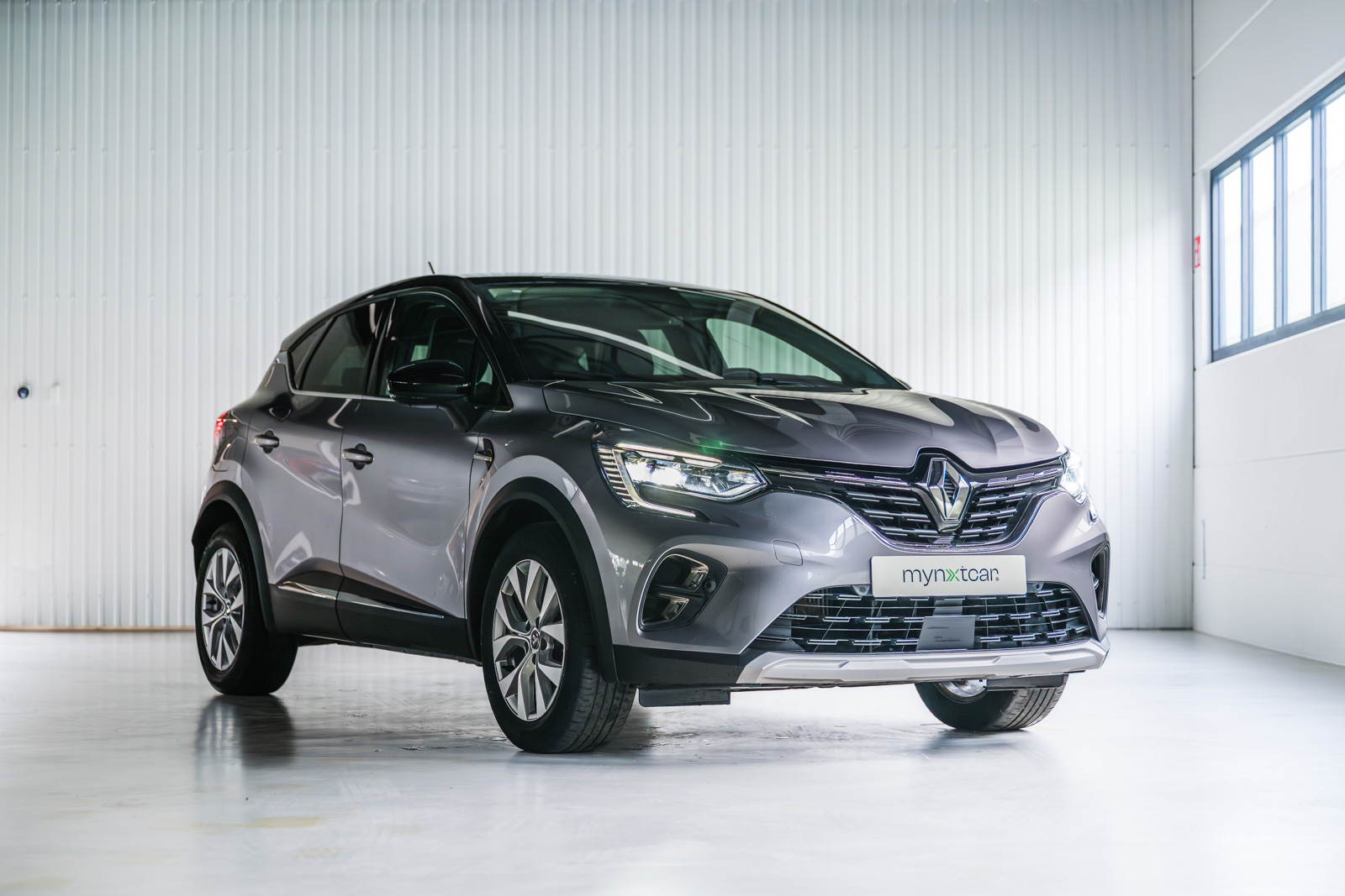Vehicle gallery image 1