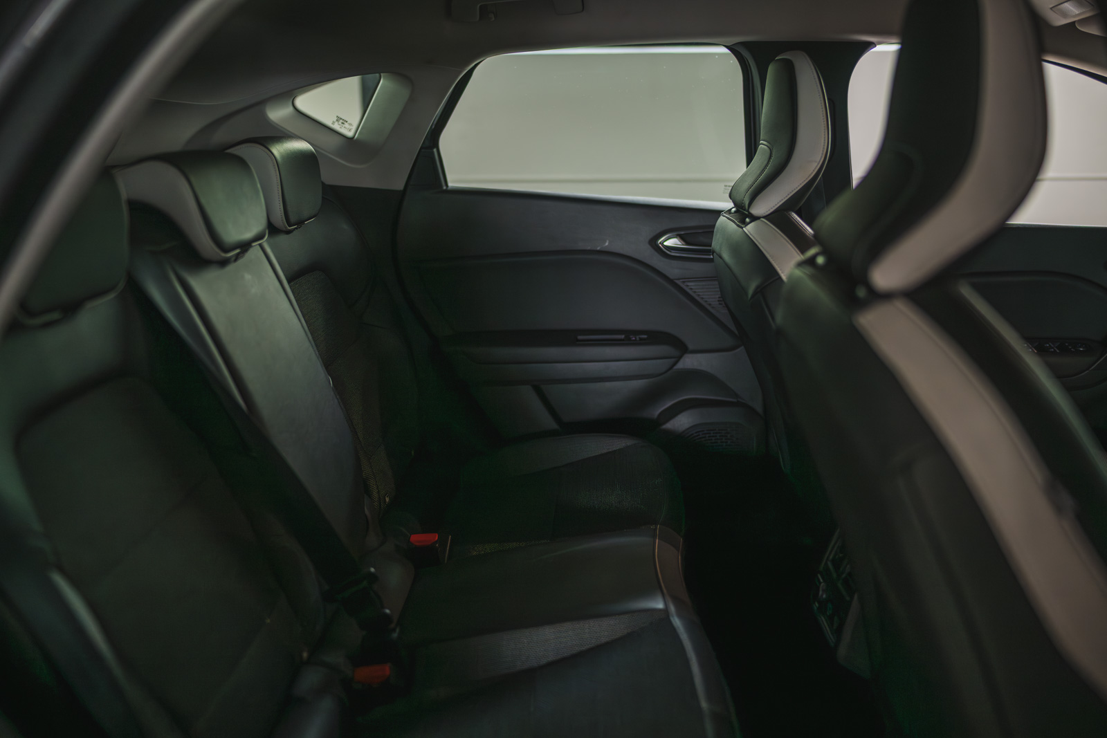 Vehicle gallery image 14
