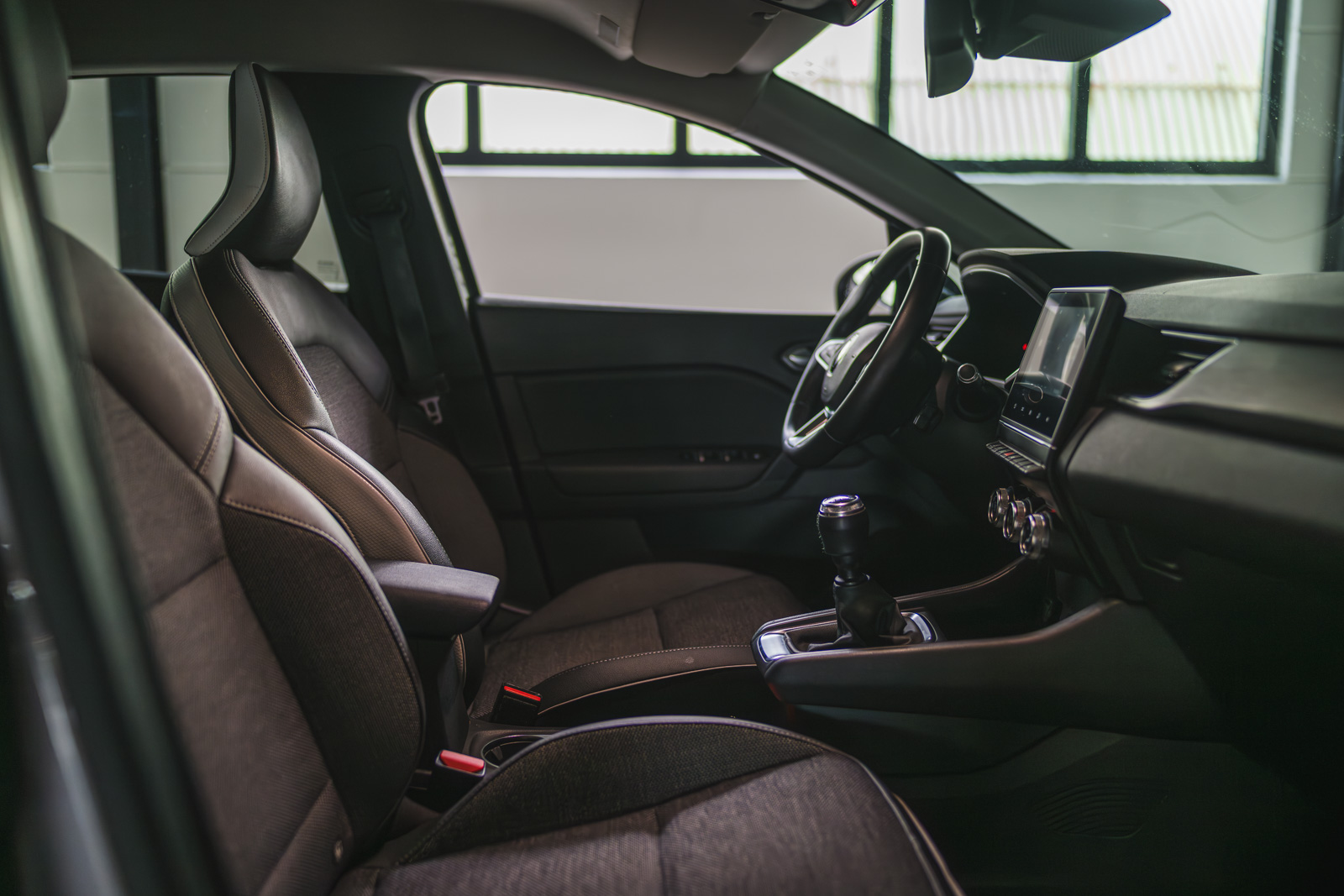 Vehicle gallery image 13