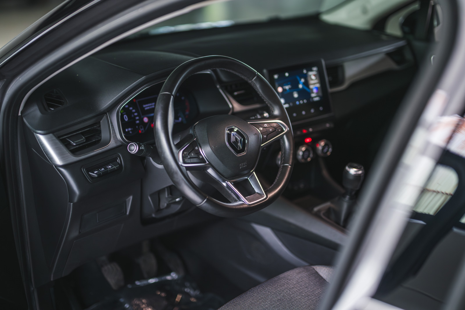 Vehicle gallery image 16