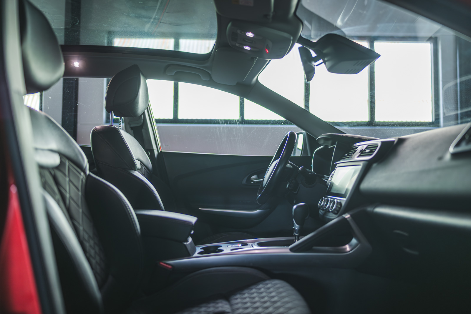 Vehicle gallery image 13
