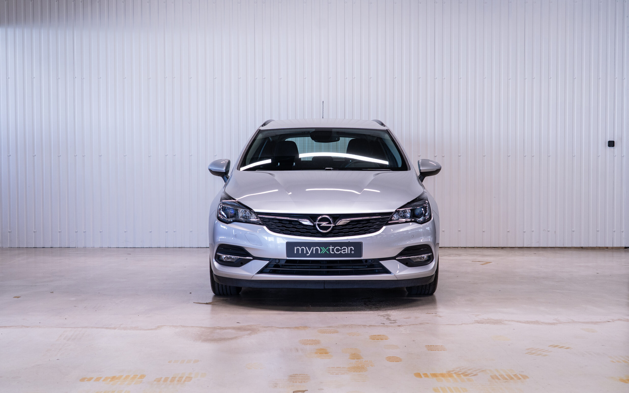 Vehicle gallery image 5