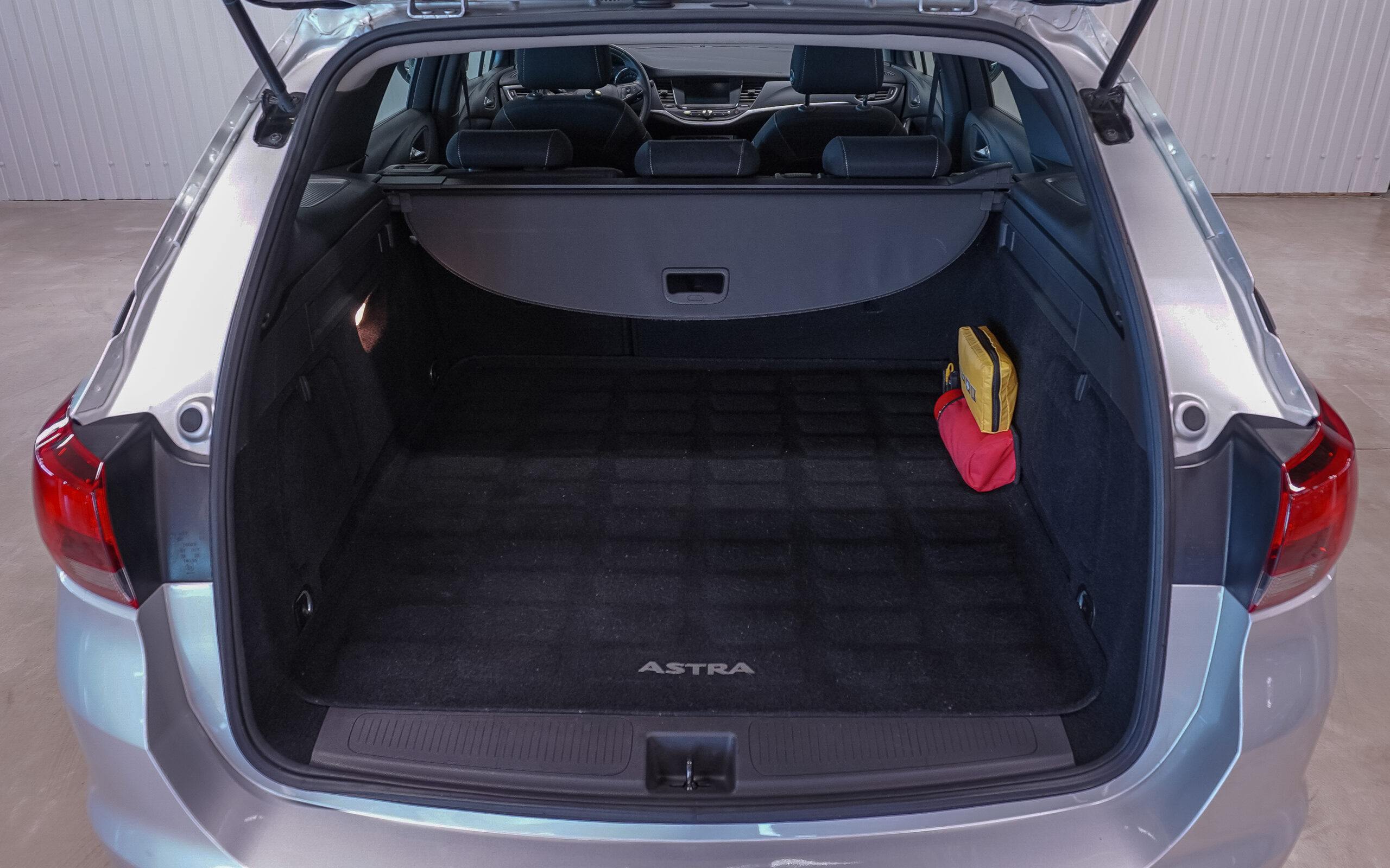 Vehicle gallery image 7