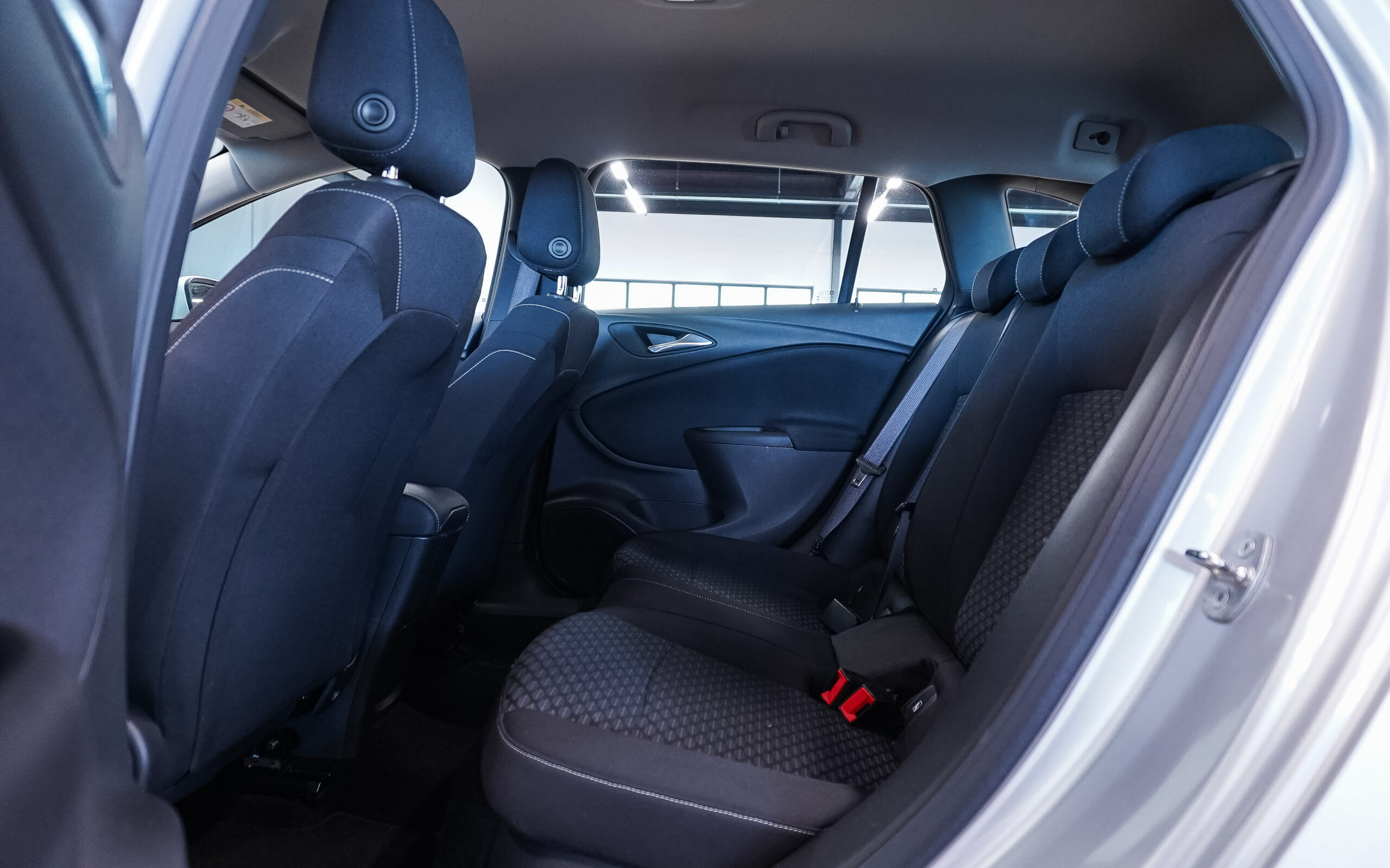 Vehicle gallery image 10