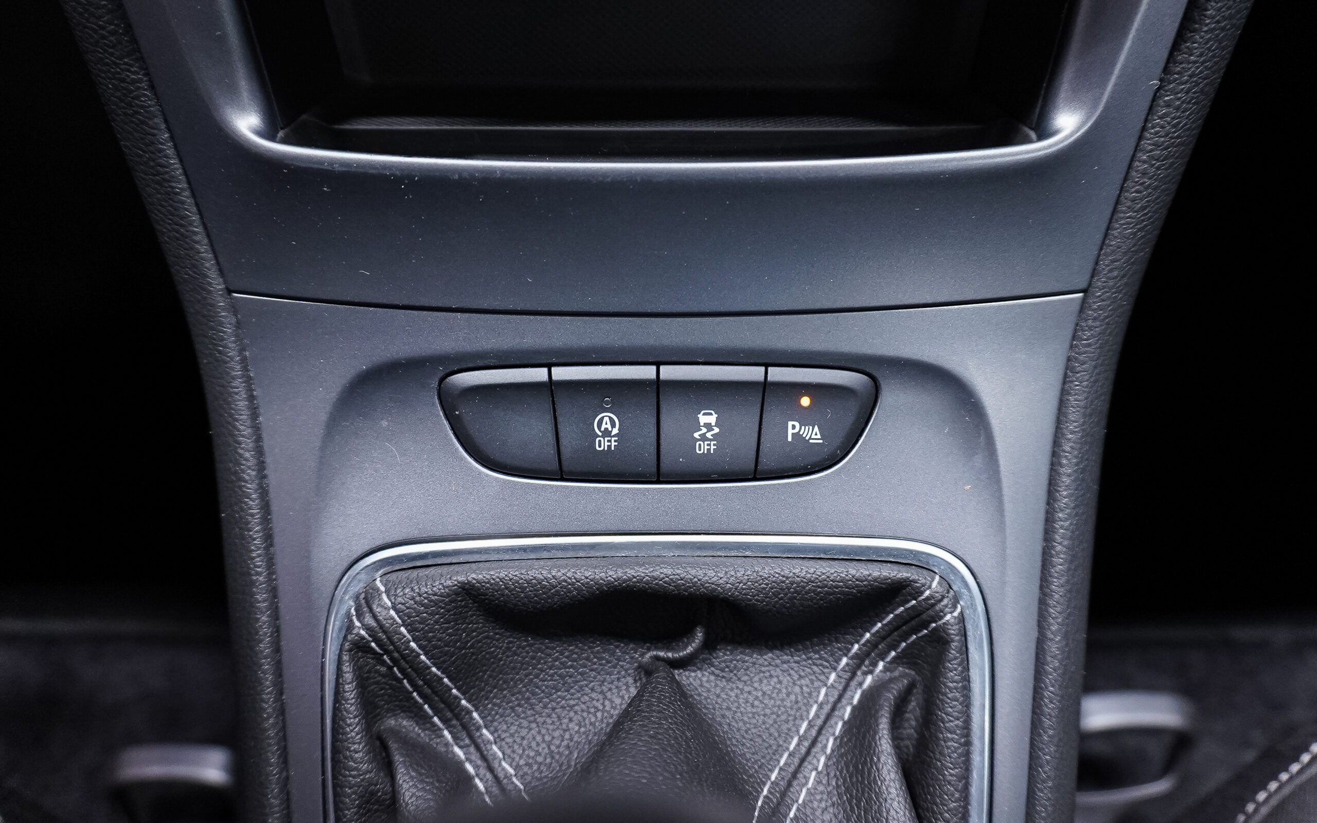Vehicle gallery image 22