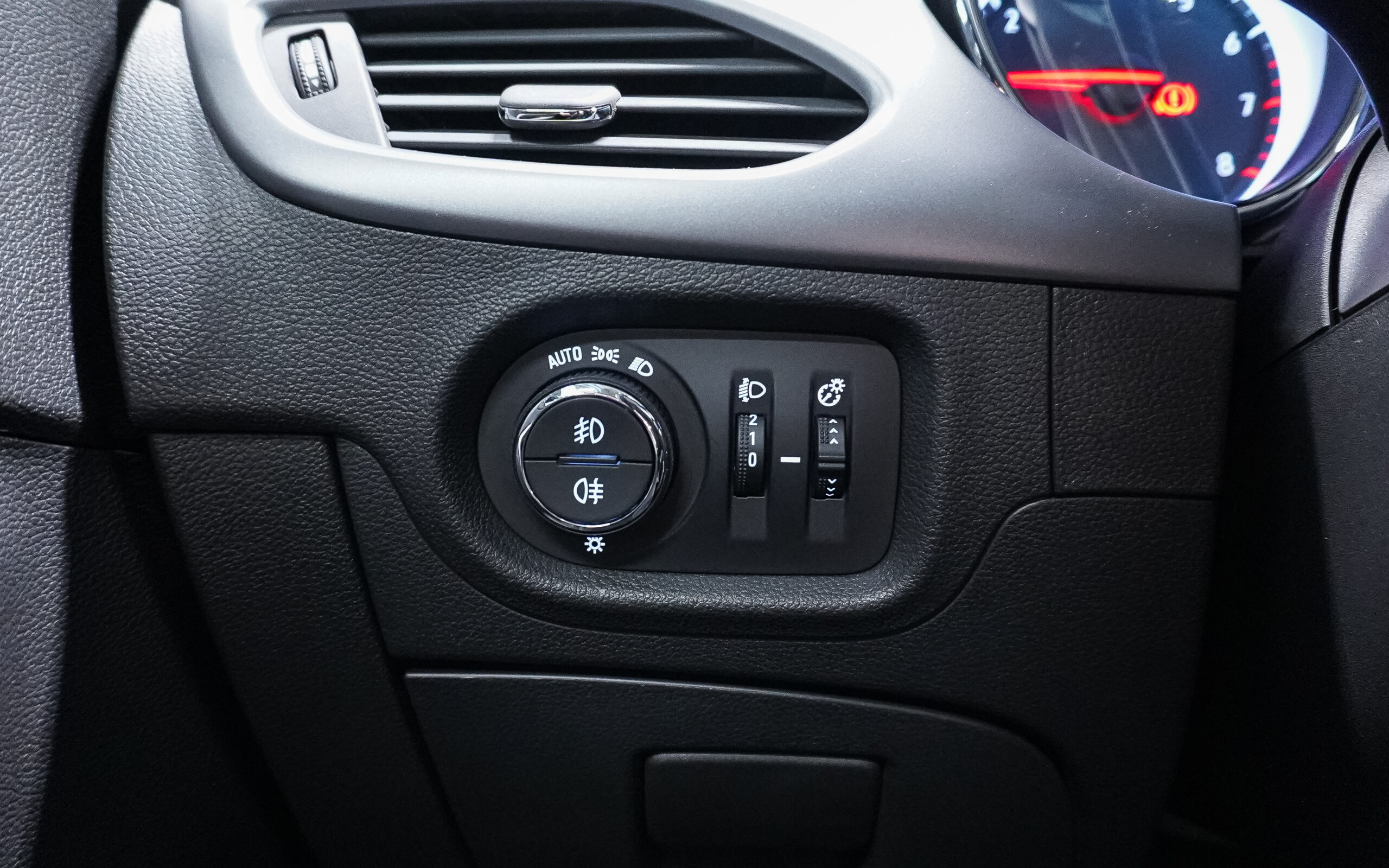 Vehicle gallery image 26