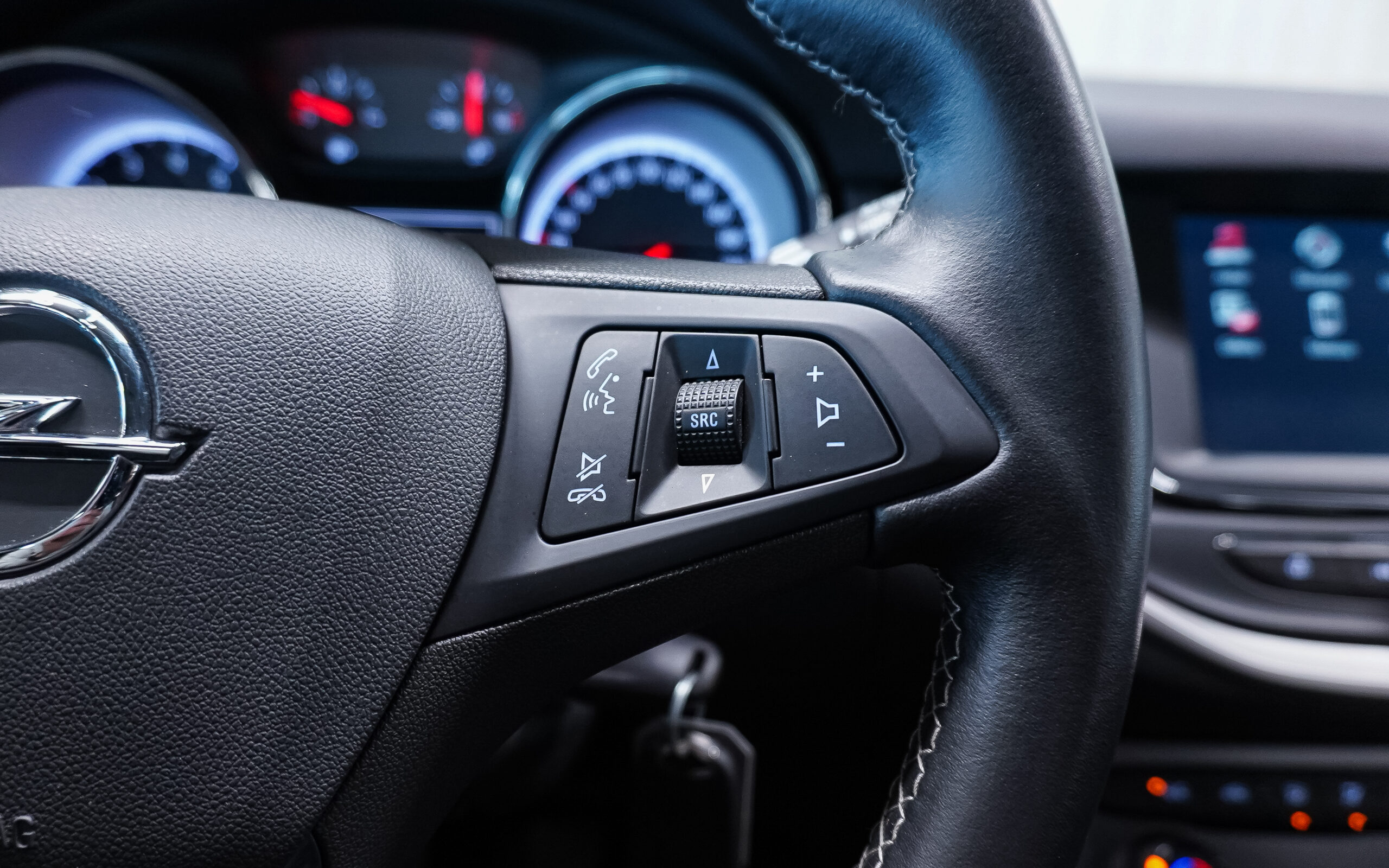 Vehicle gallery image 24