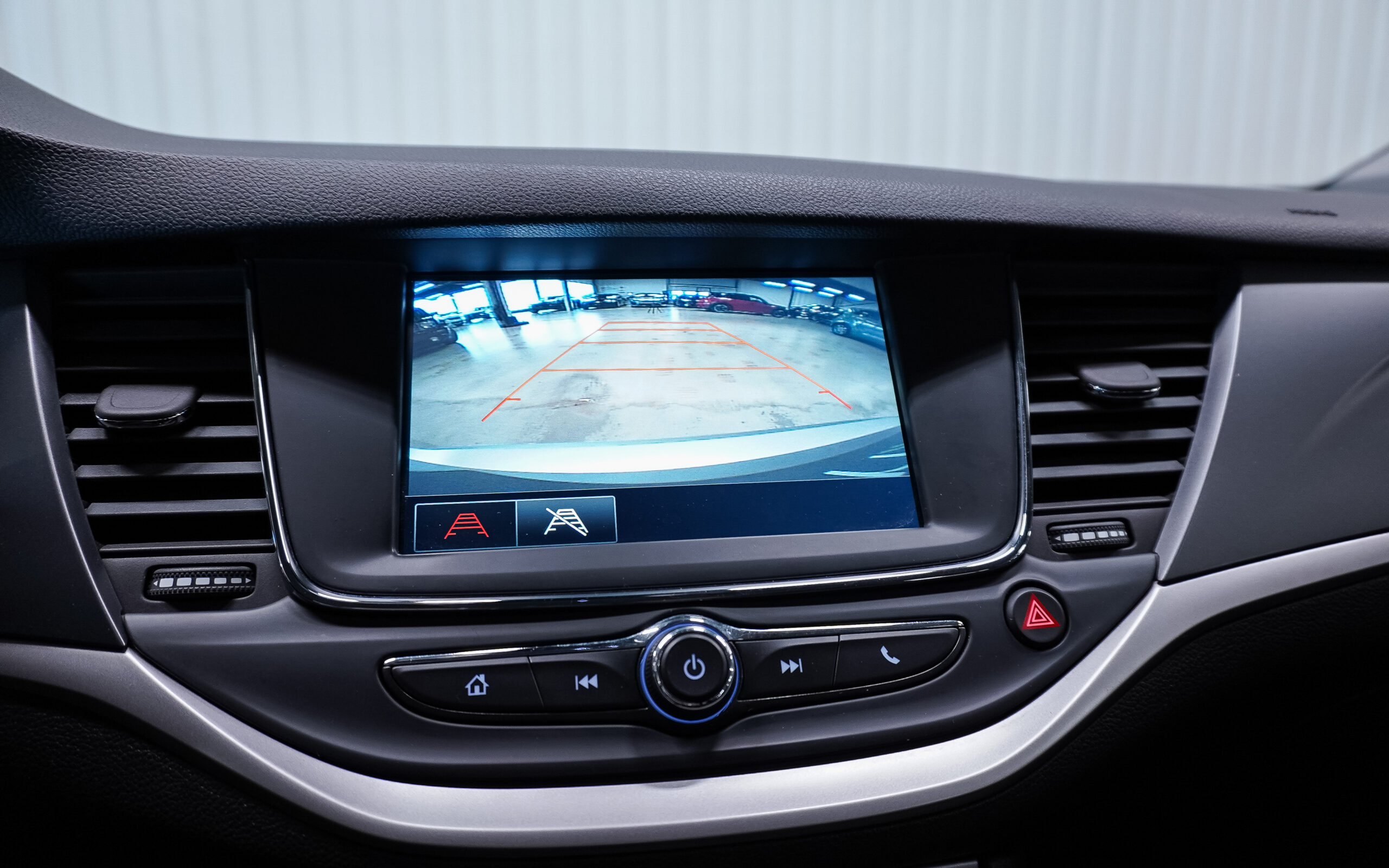 Vehicle gallery image 19