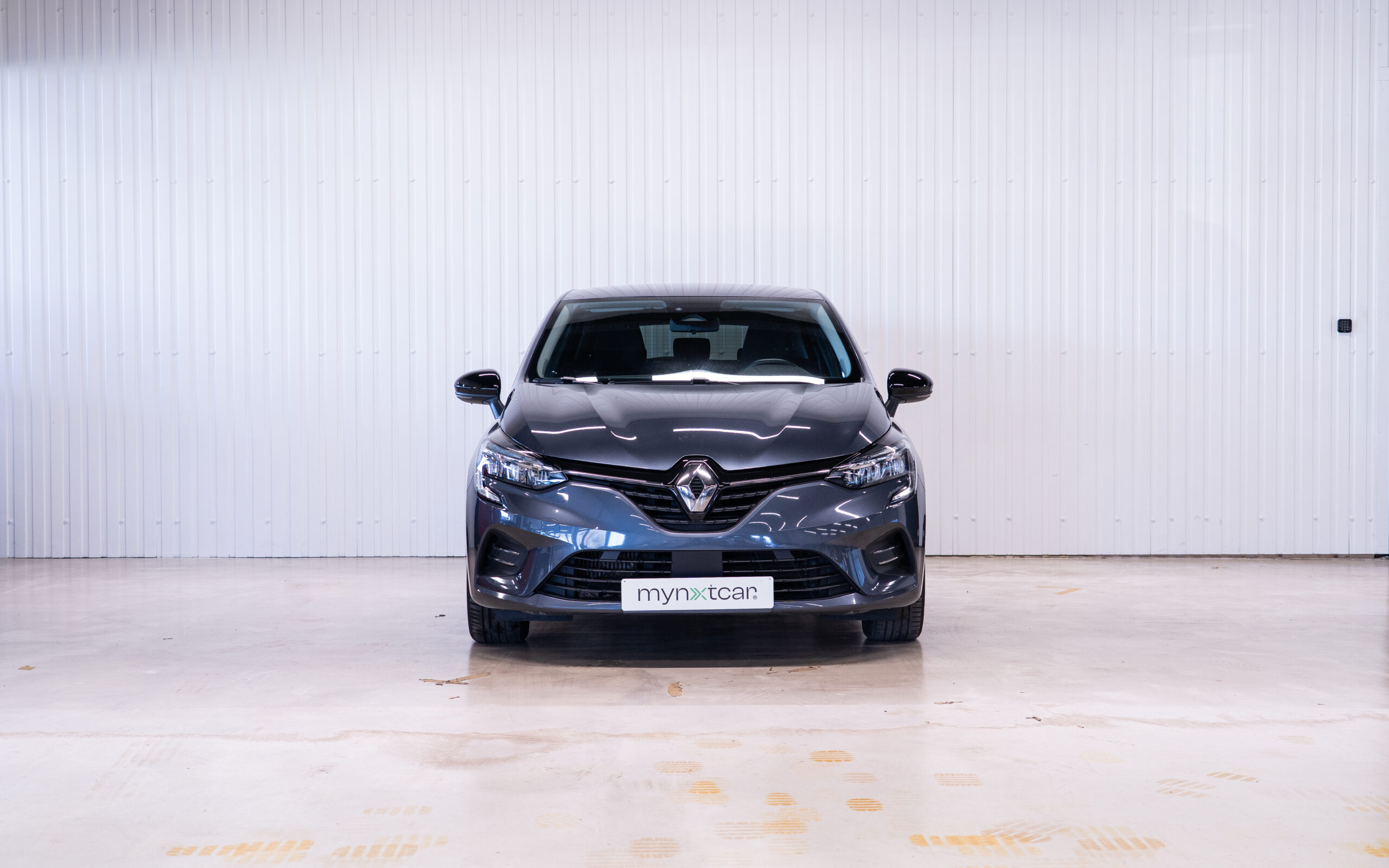 Vehicle gallery image 4