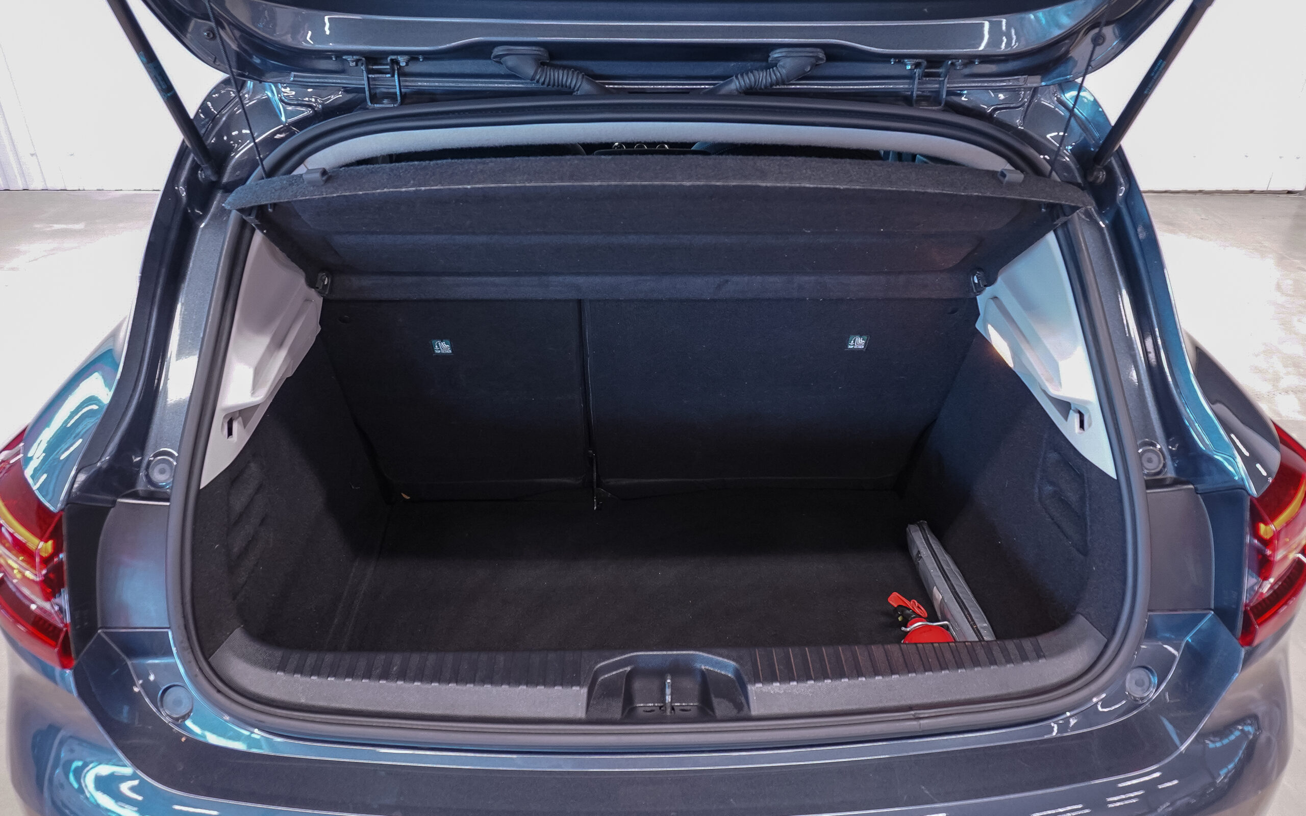 Vehicle gallery image 7