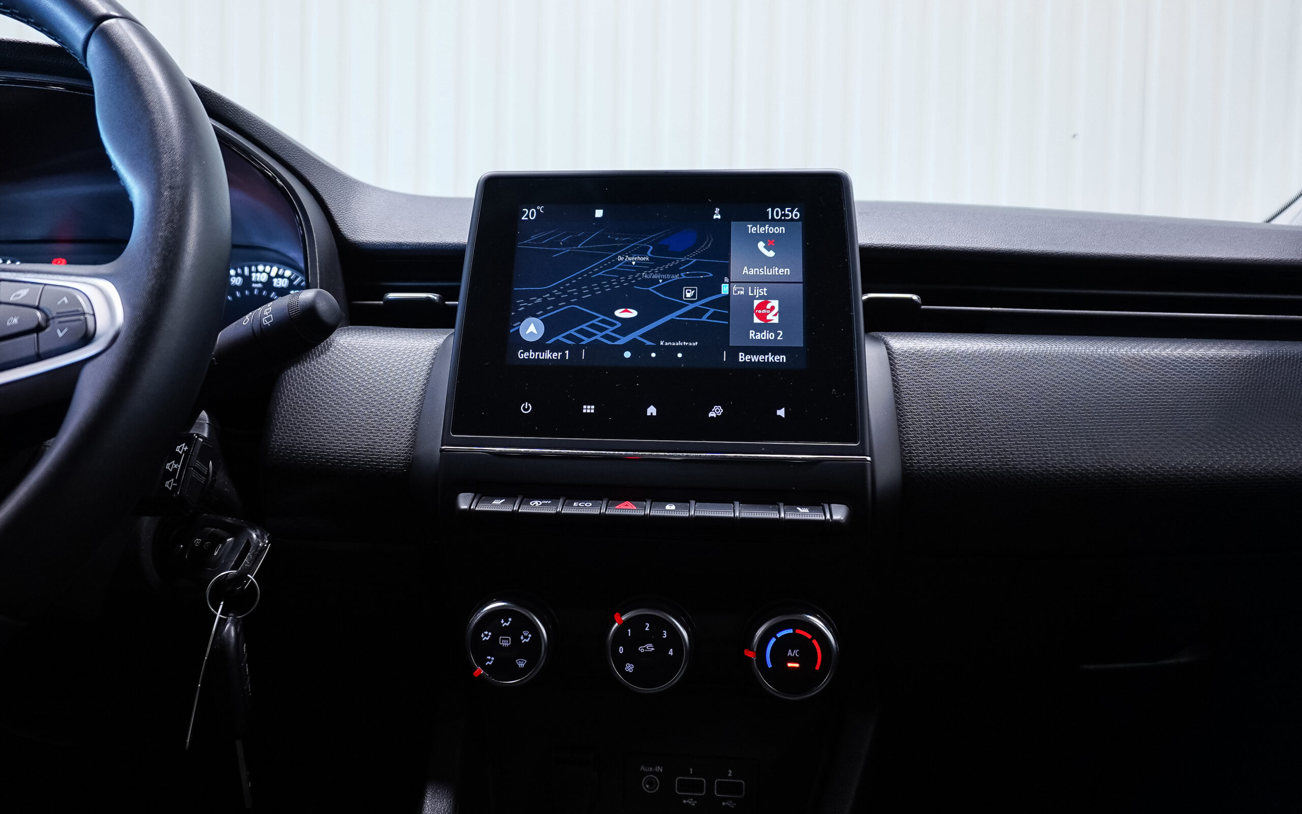 Vehicle gallery image 13