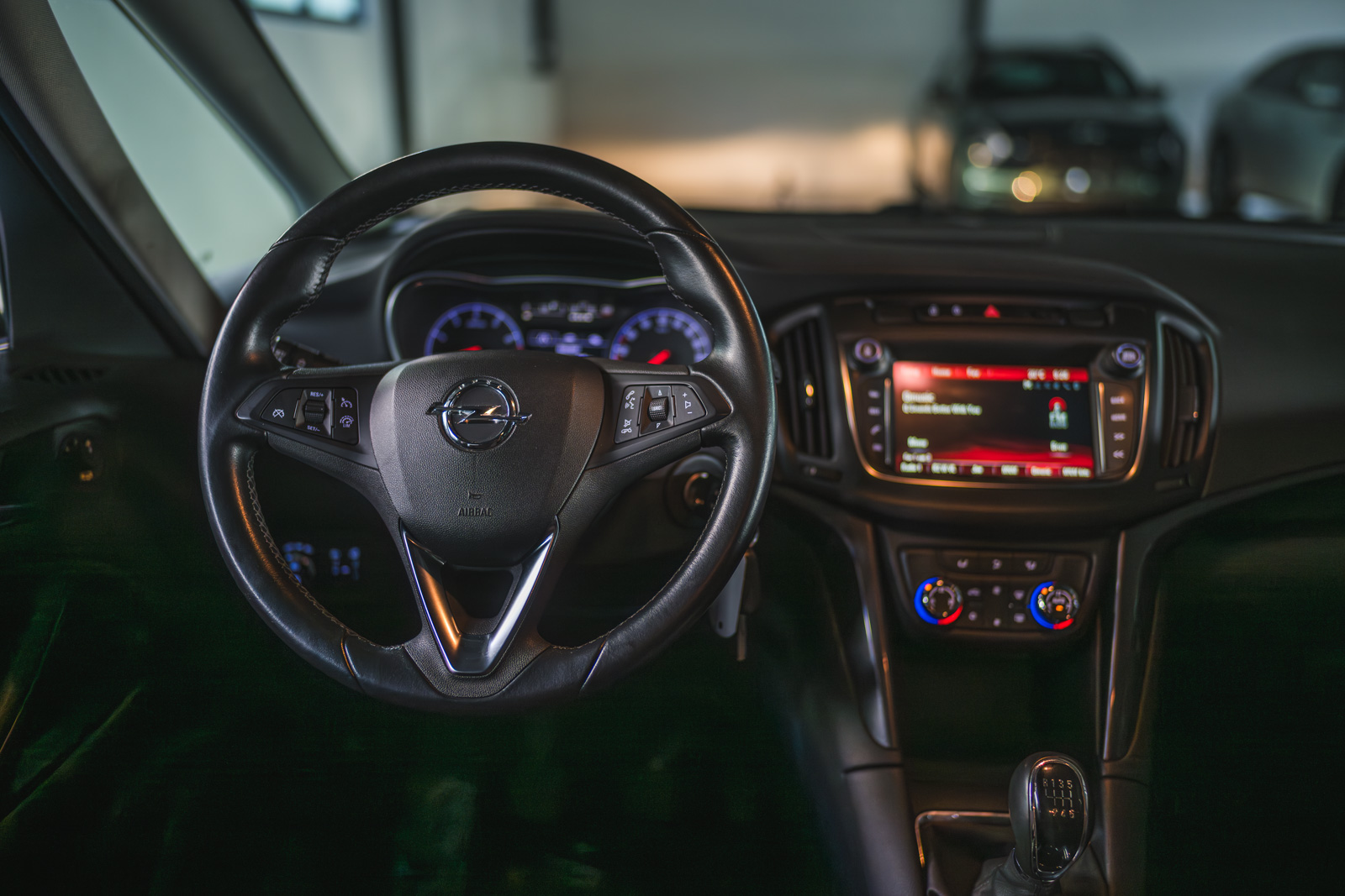 Vehicle gallery image 13