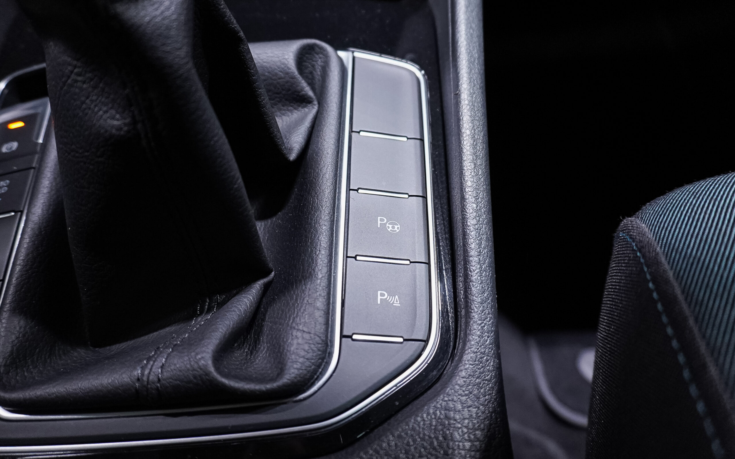 Vehicle gallery image 26
